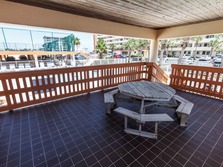 SURF DWELLER CONDO - Residential