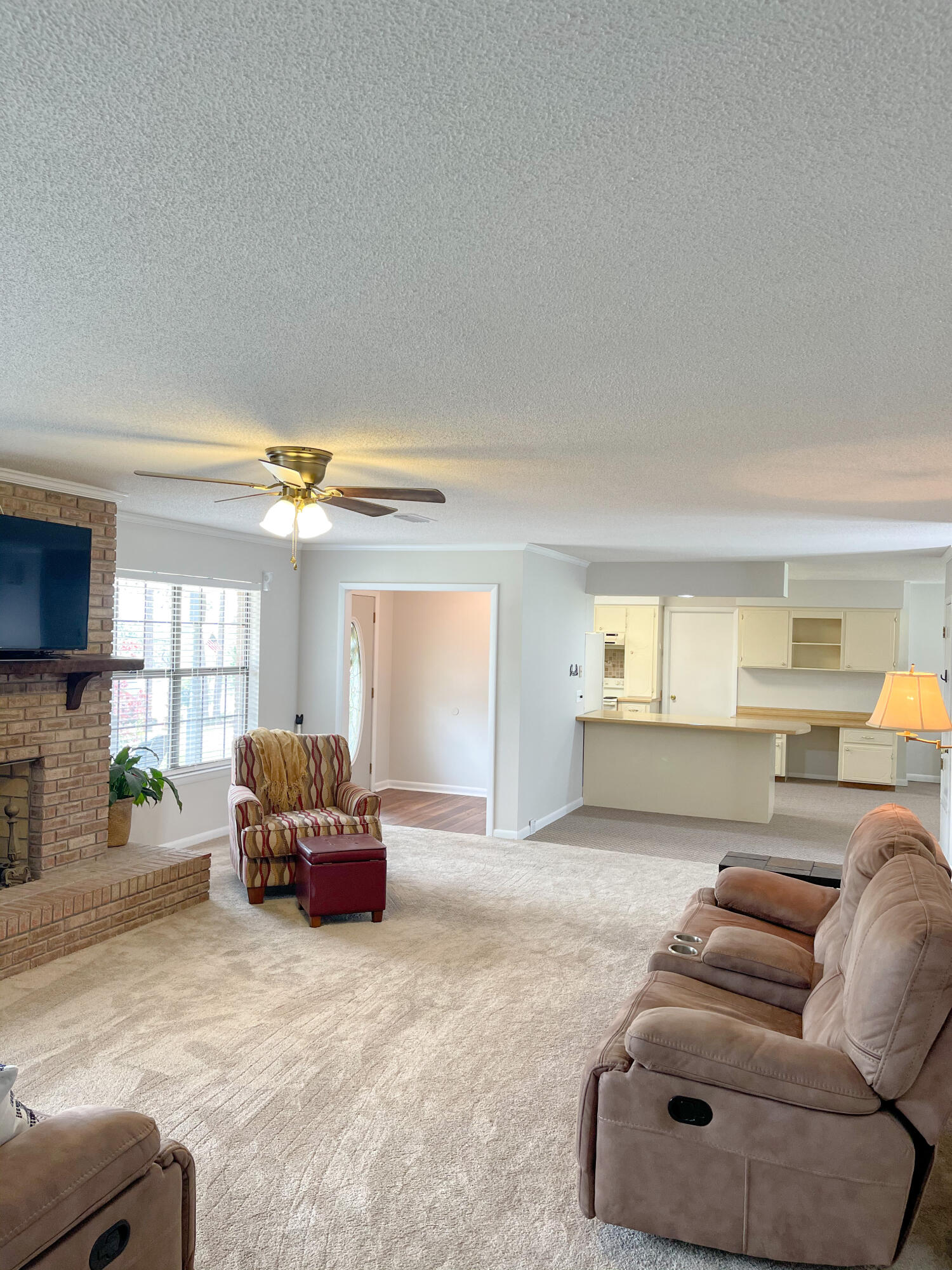 LAKE POINTE - Residential