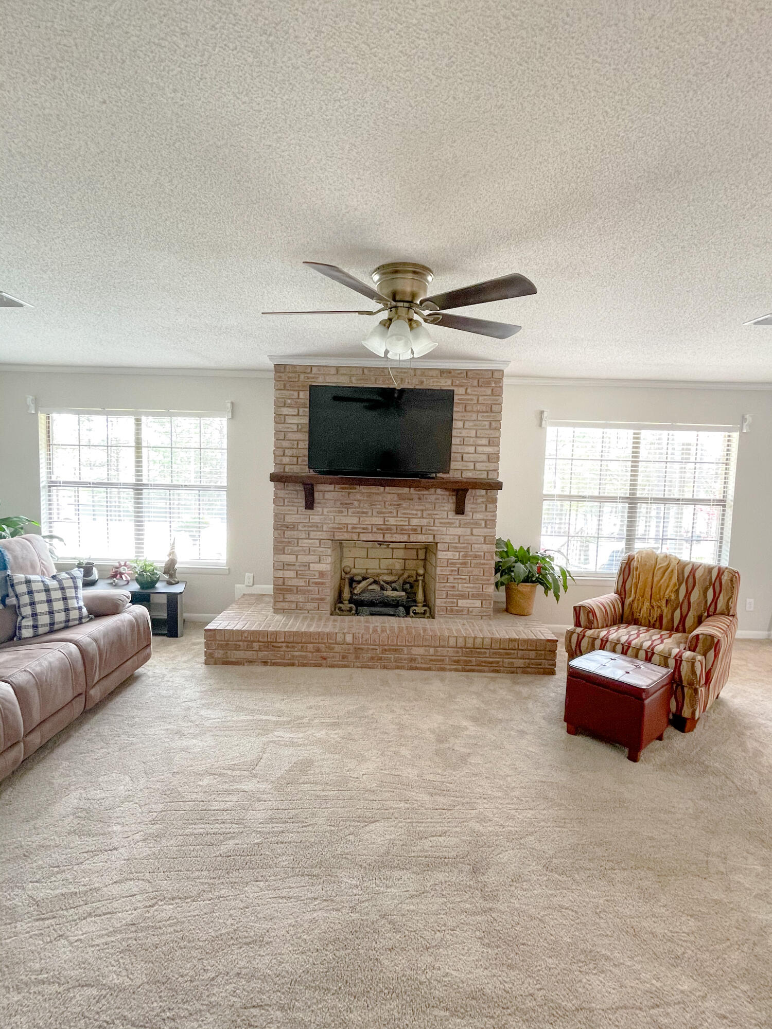 LAKE POINTE - Residential