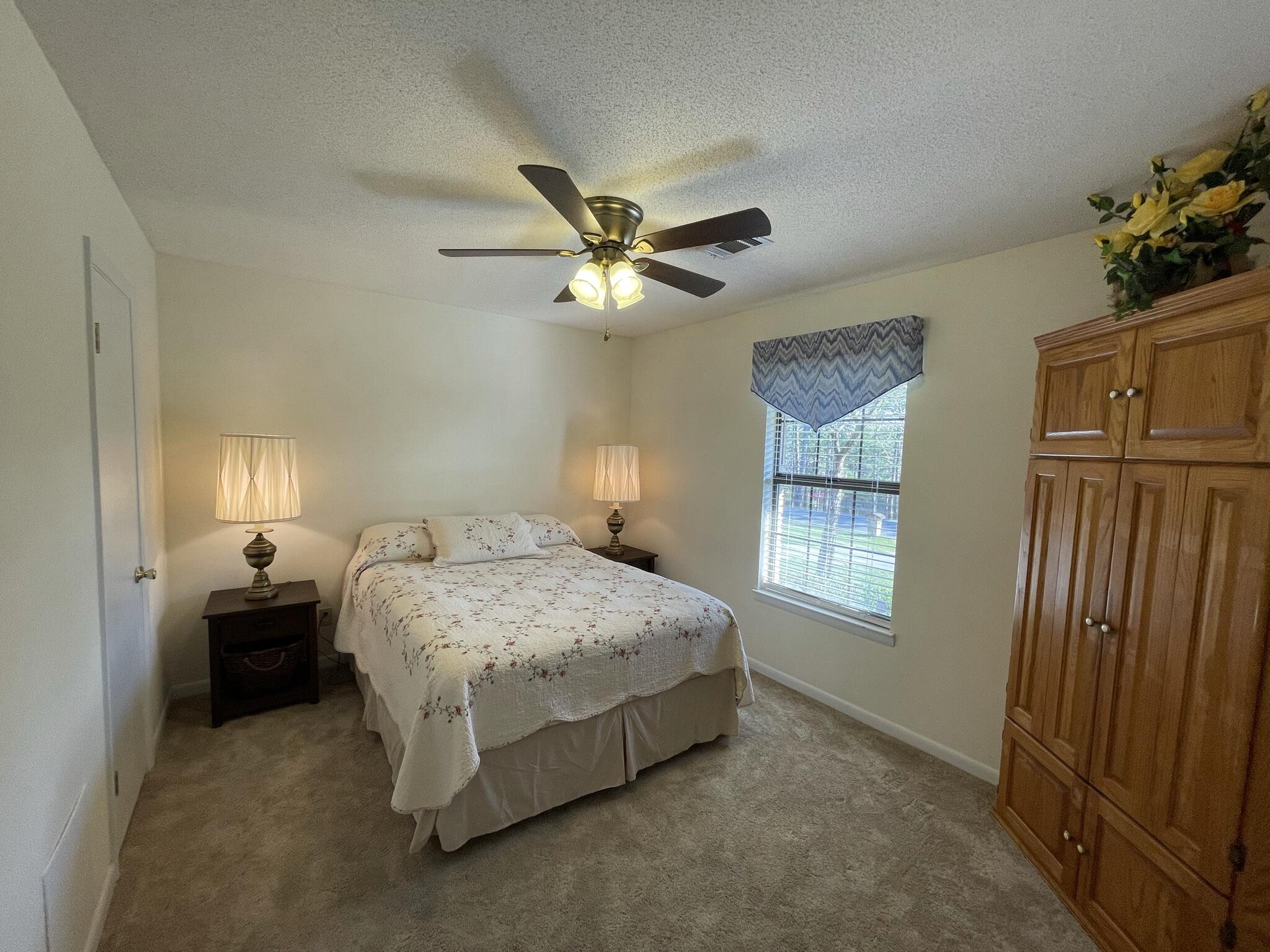 LAKE POINTE - Residential