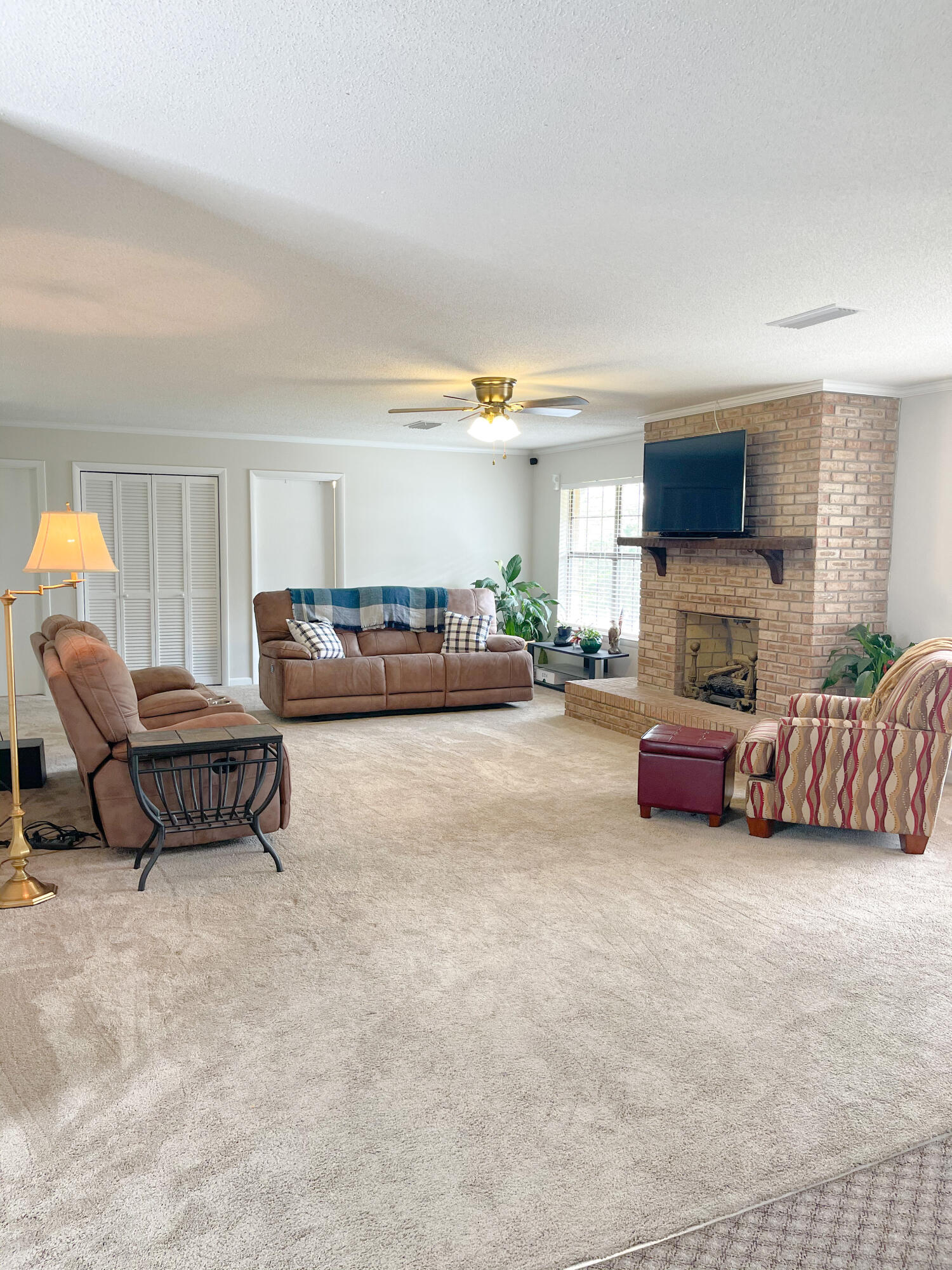 LAKE POINTE - Residential