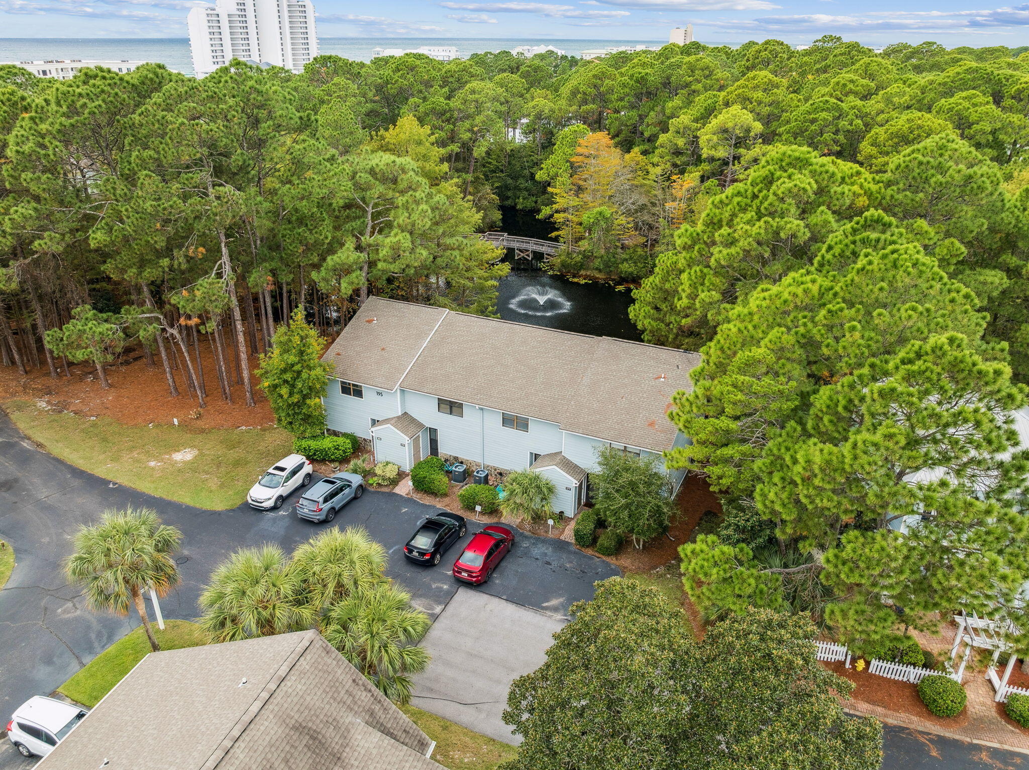 CASSINE GARDENS T/H PH 4 - Residential