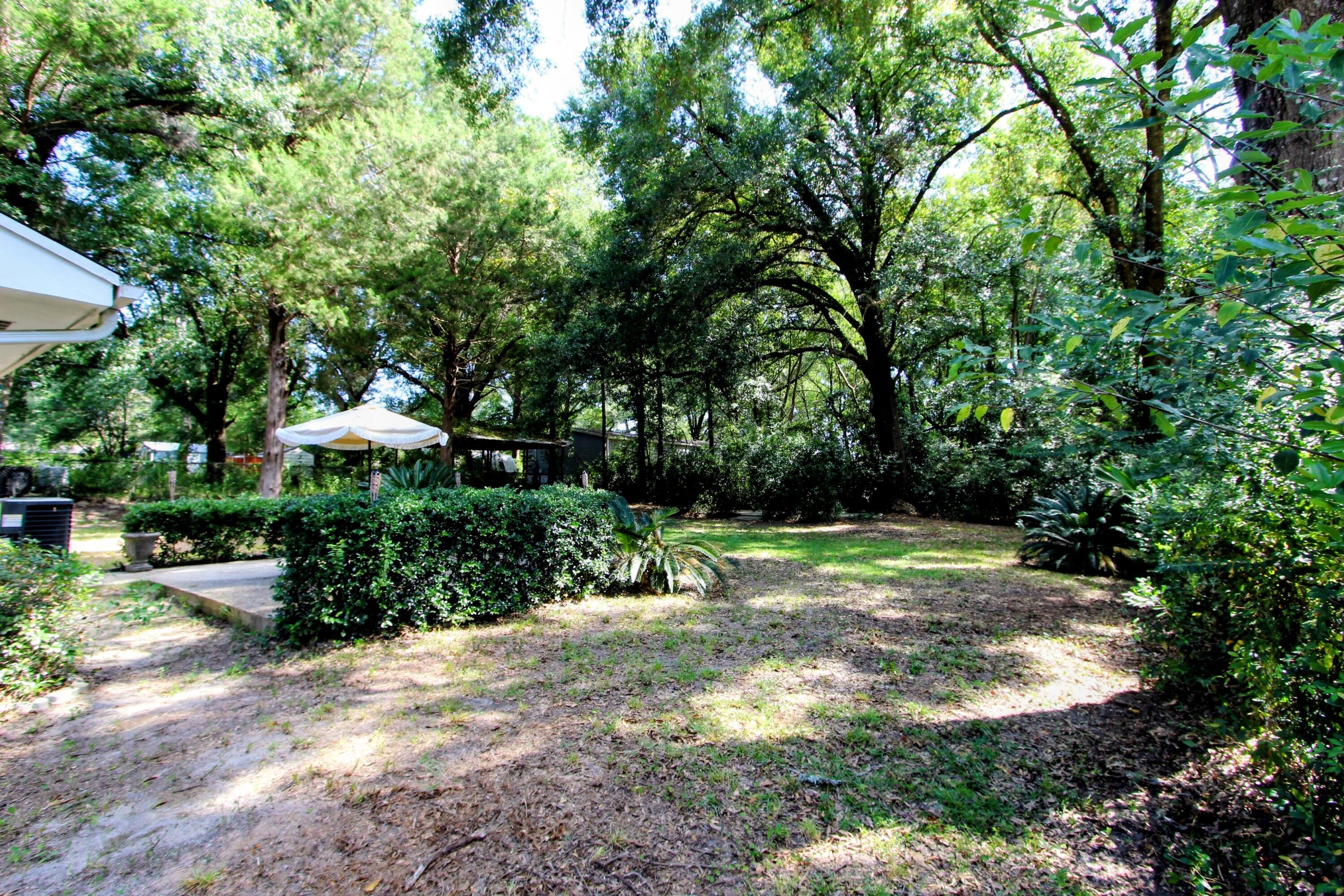 SMITH S/D LOT 1 BLK 1 - Residential