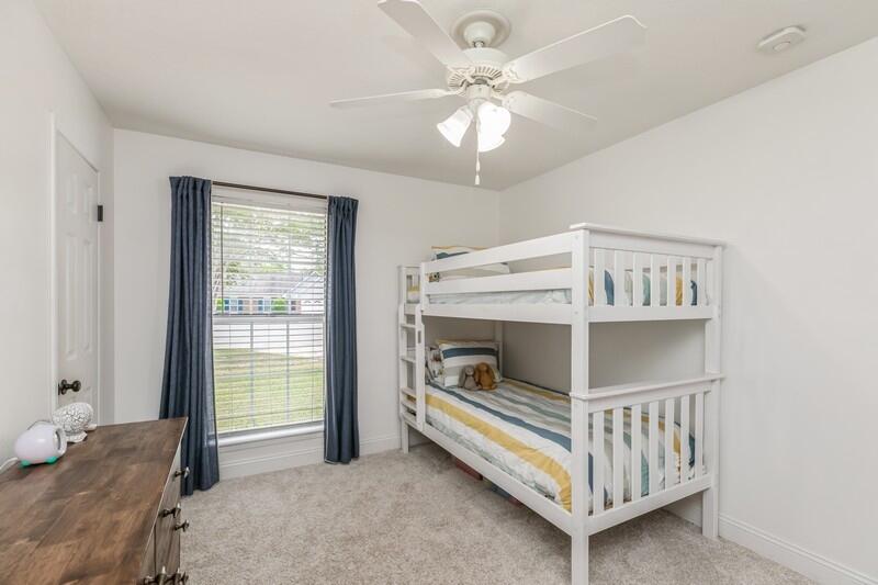 PARKWOOD LANE BLUEWATER BAY - Residential