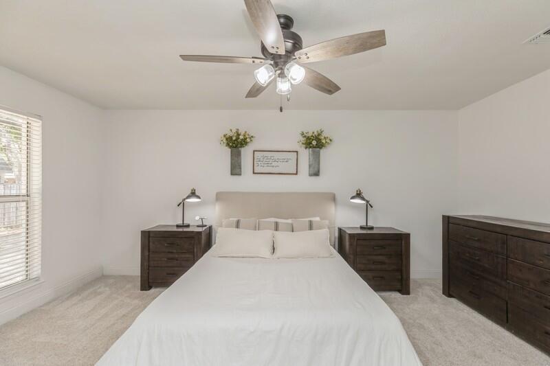 PARKWOOD LANE BLUEWATER BAY - Residential