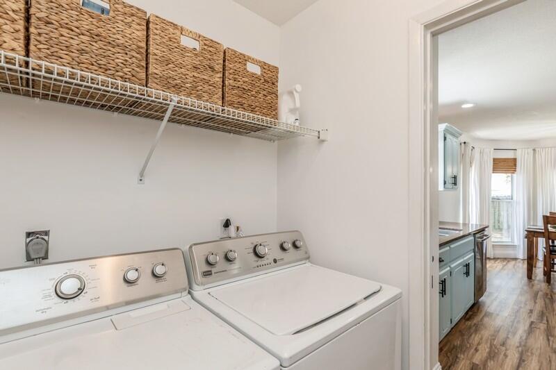 PARKWOOD LANE BLUEWATER BAY - Residential