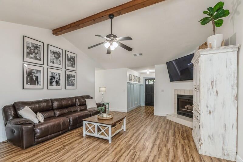 PARKWOOD LANE BLUEWATER BAY - Residential