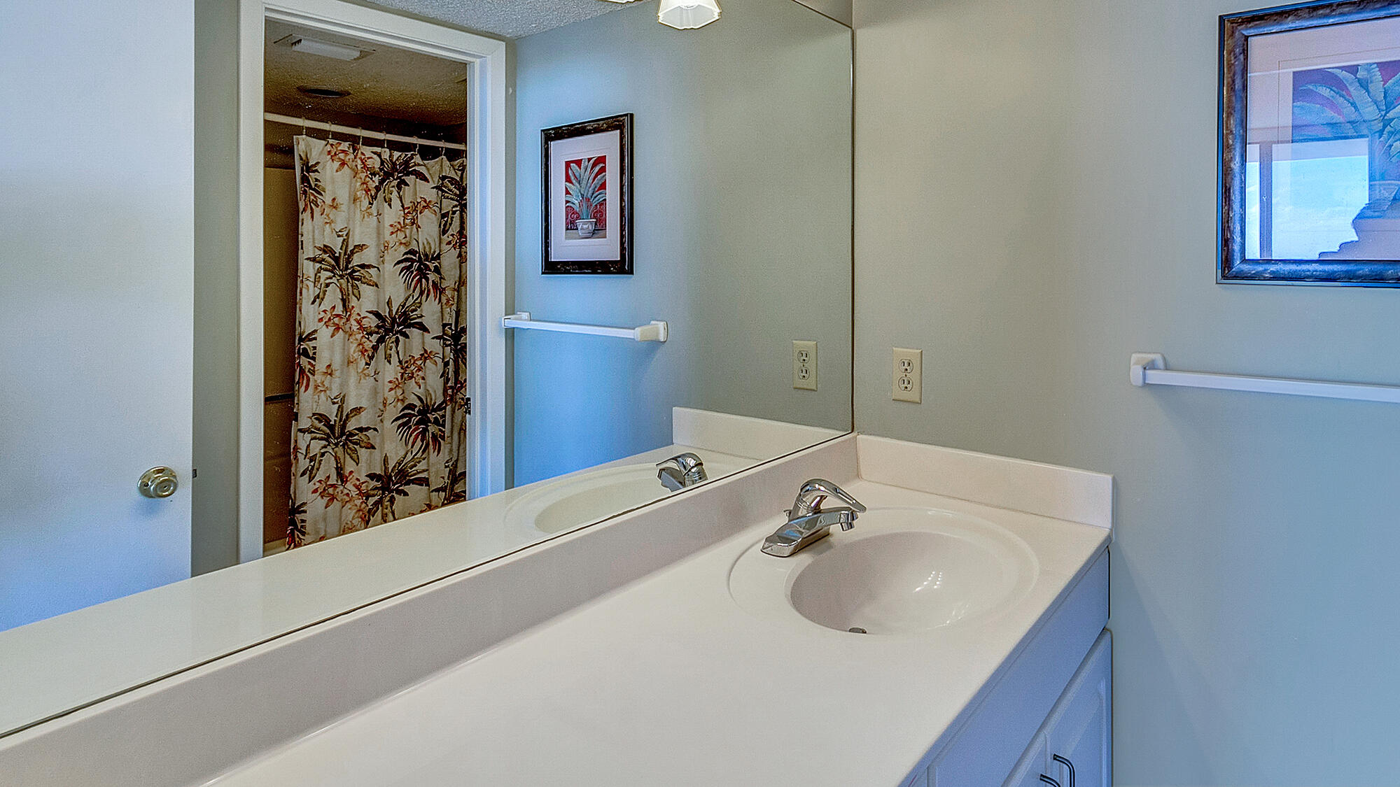 BEACHCREST CONDO - Residential