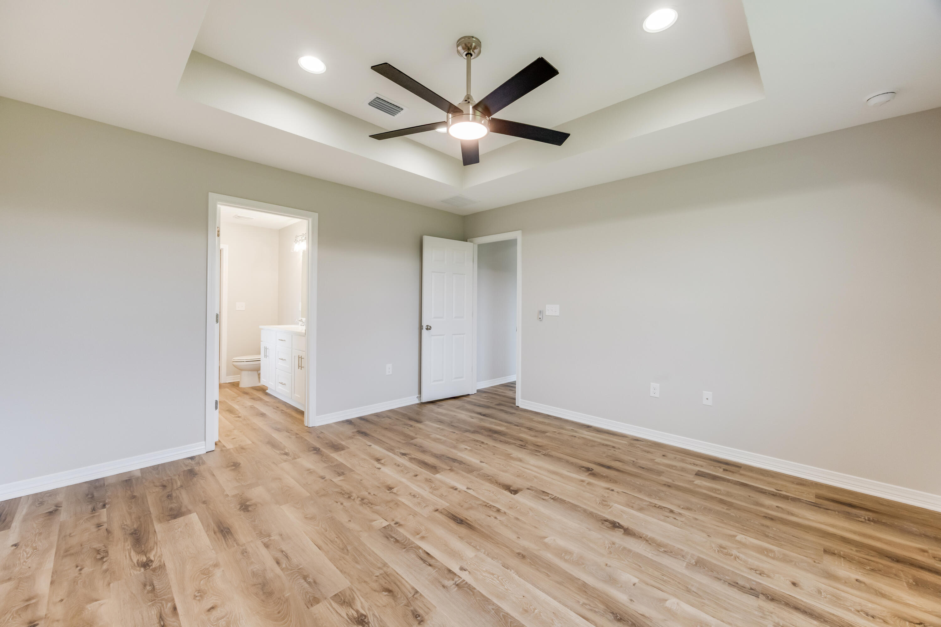 Garden City Park - Residential