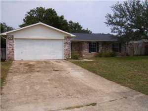 COUNTRY BREEZE ESTATES - Residential Lease