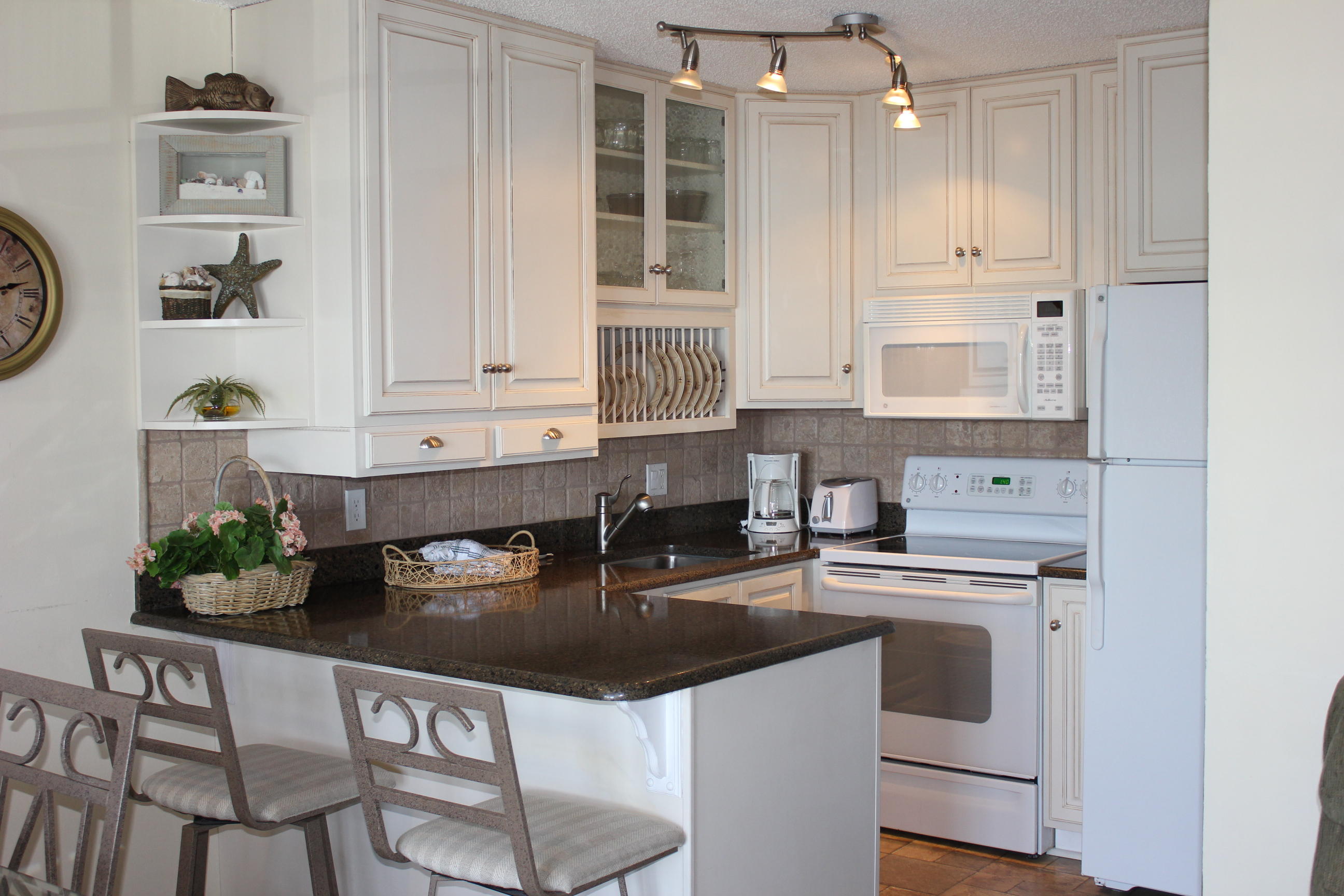 Summer Breeze Condo - Residential