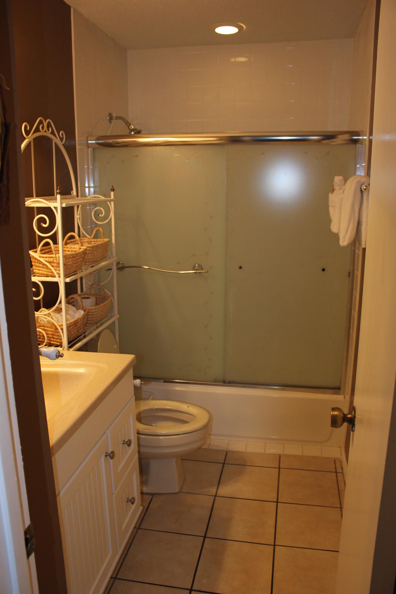 Summer Breeze Condo - Residential