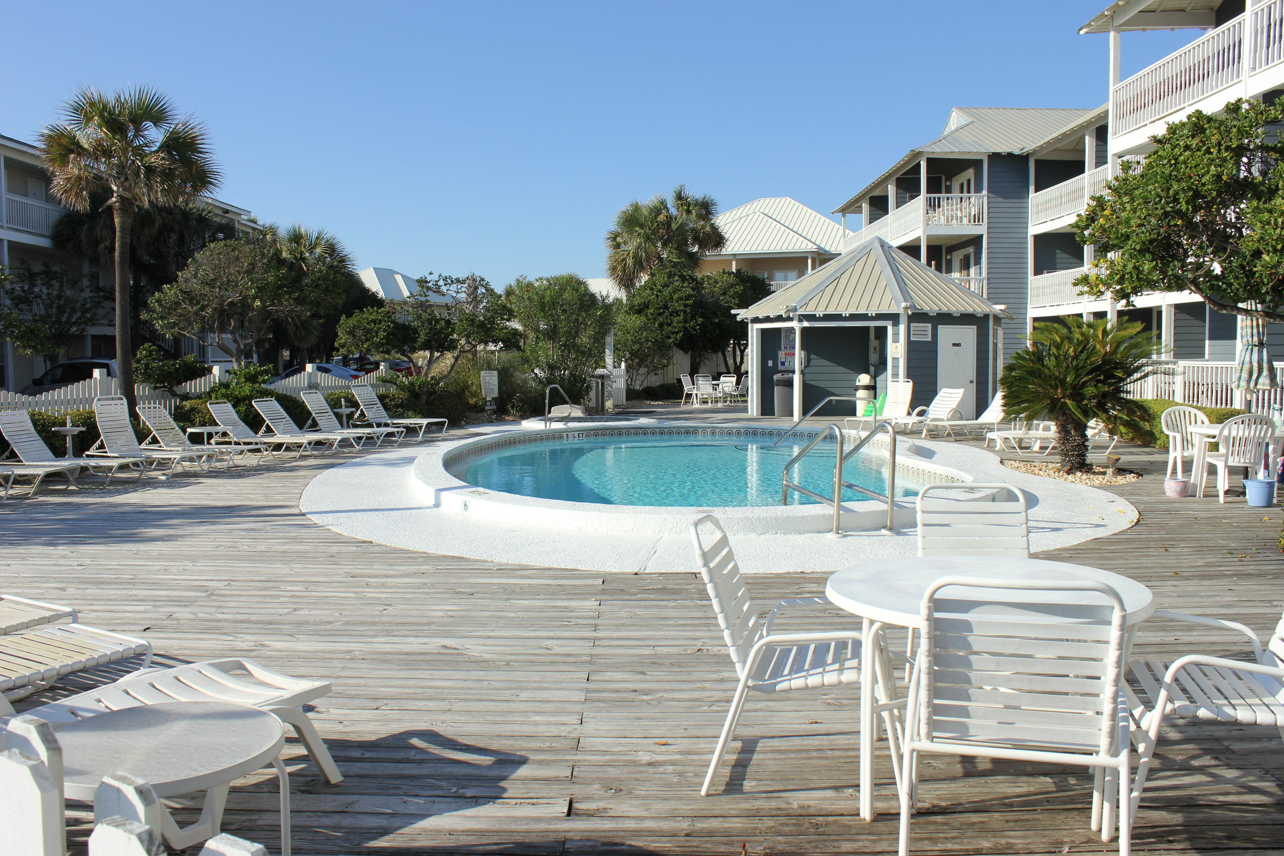 Summer Breeze Condo - Residential