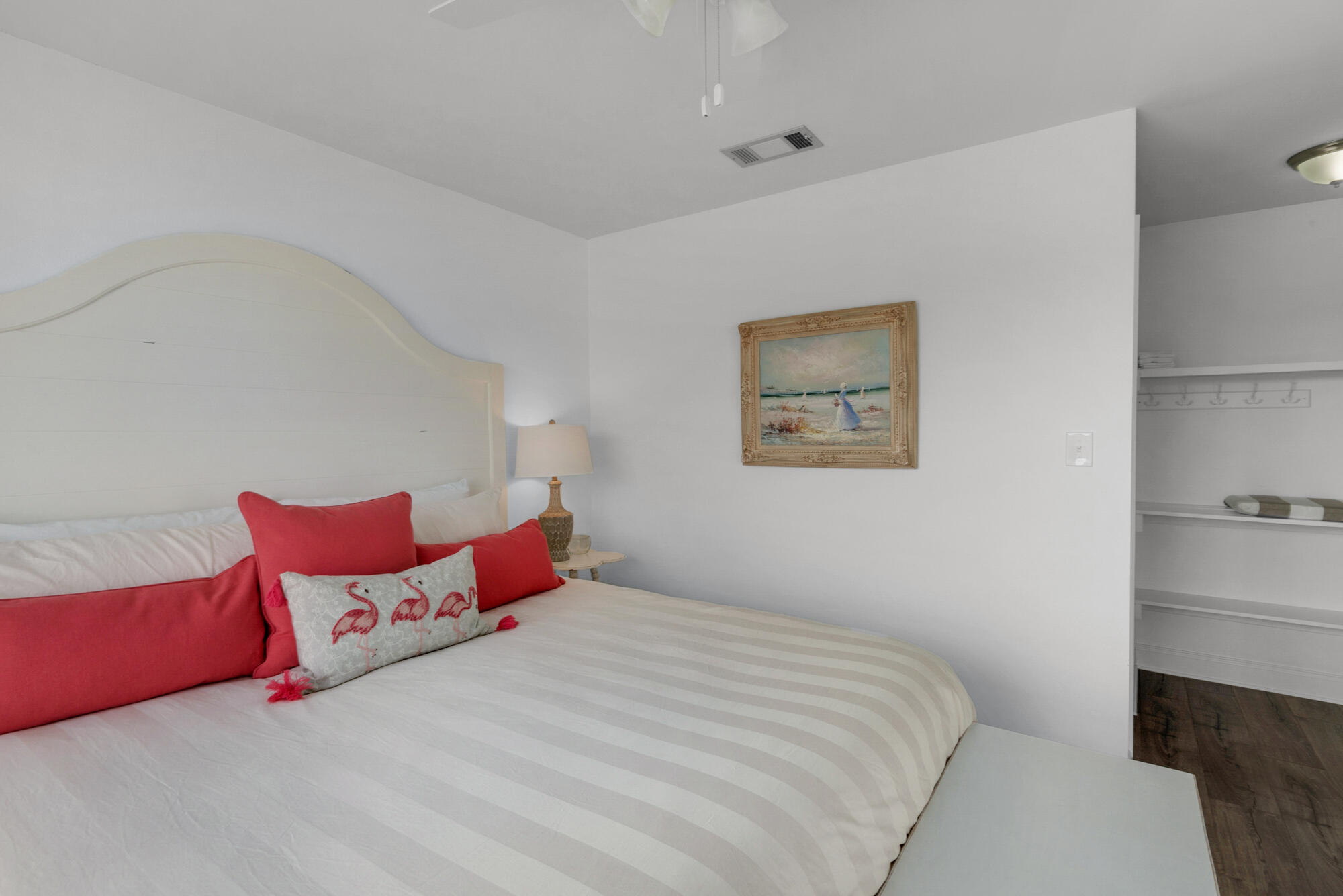 BEACHWOOD VILLAS CONDO PH 2 - Residential