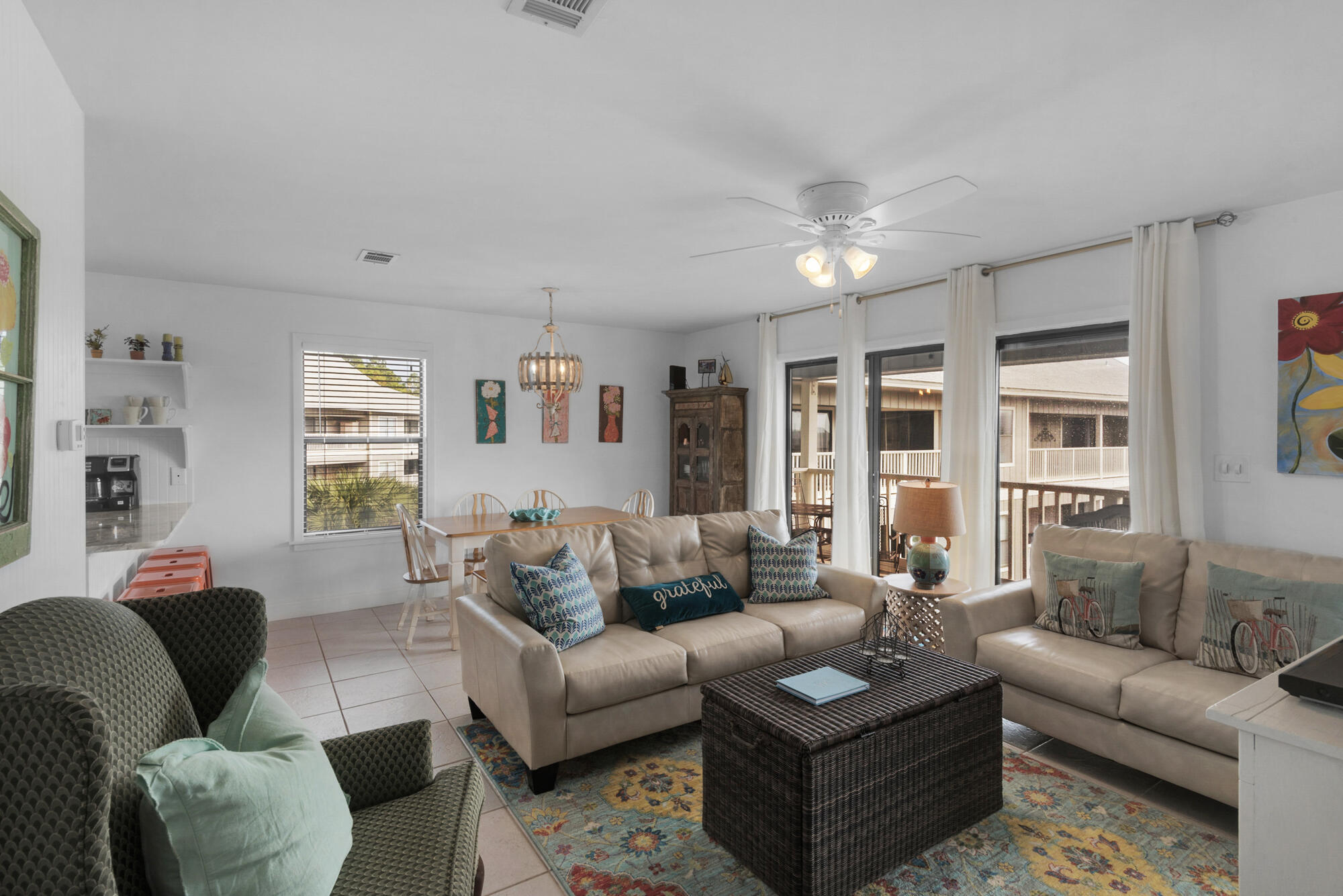 BEACHWOOD VILLAS CONDO PH 2 - Residential