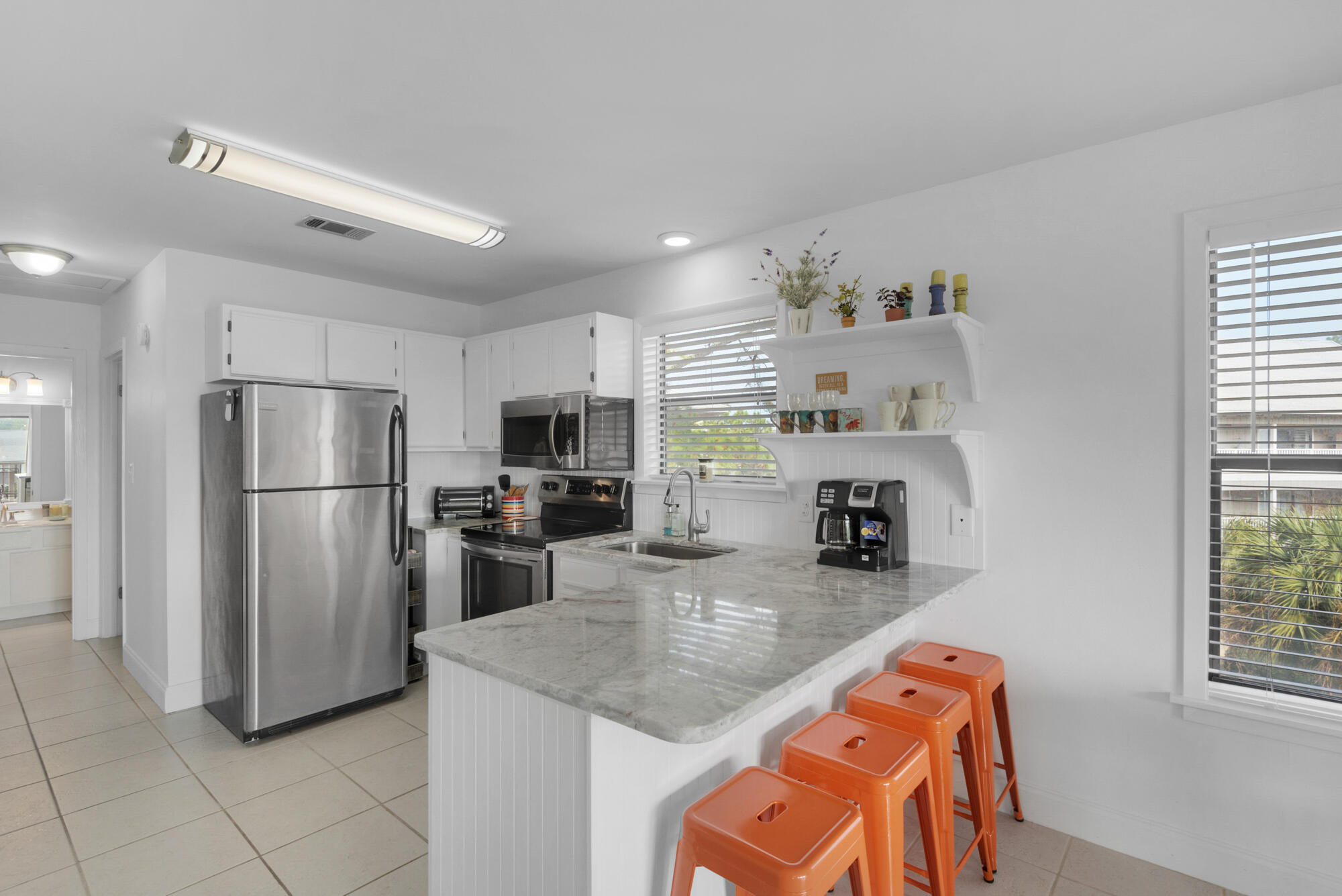 BEACHWOOD VILLAS CONDO PH 2 - Residential