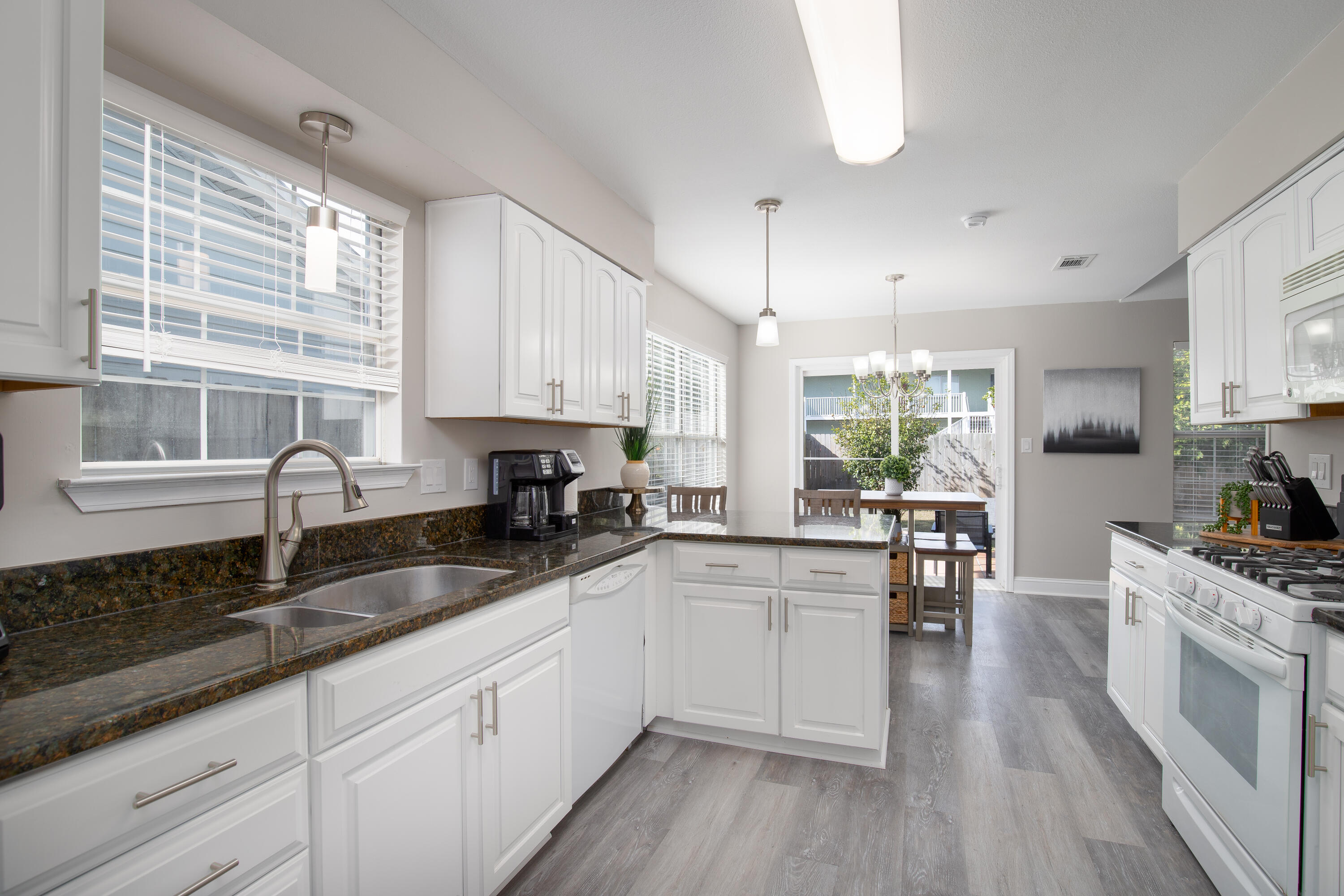 SANDY RIDGE ESTATES - Residential