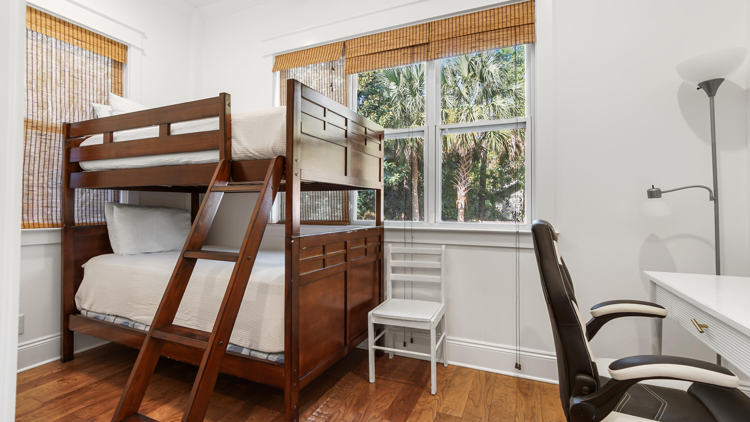 GULF SHORE MANOR - Residential