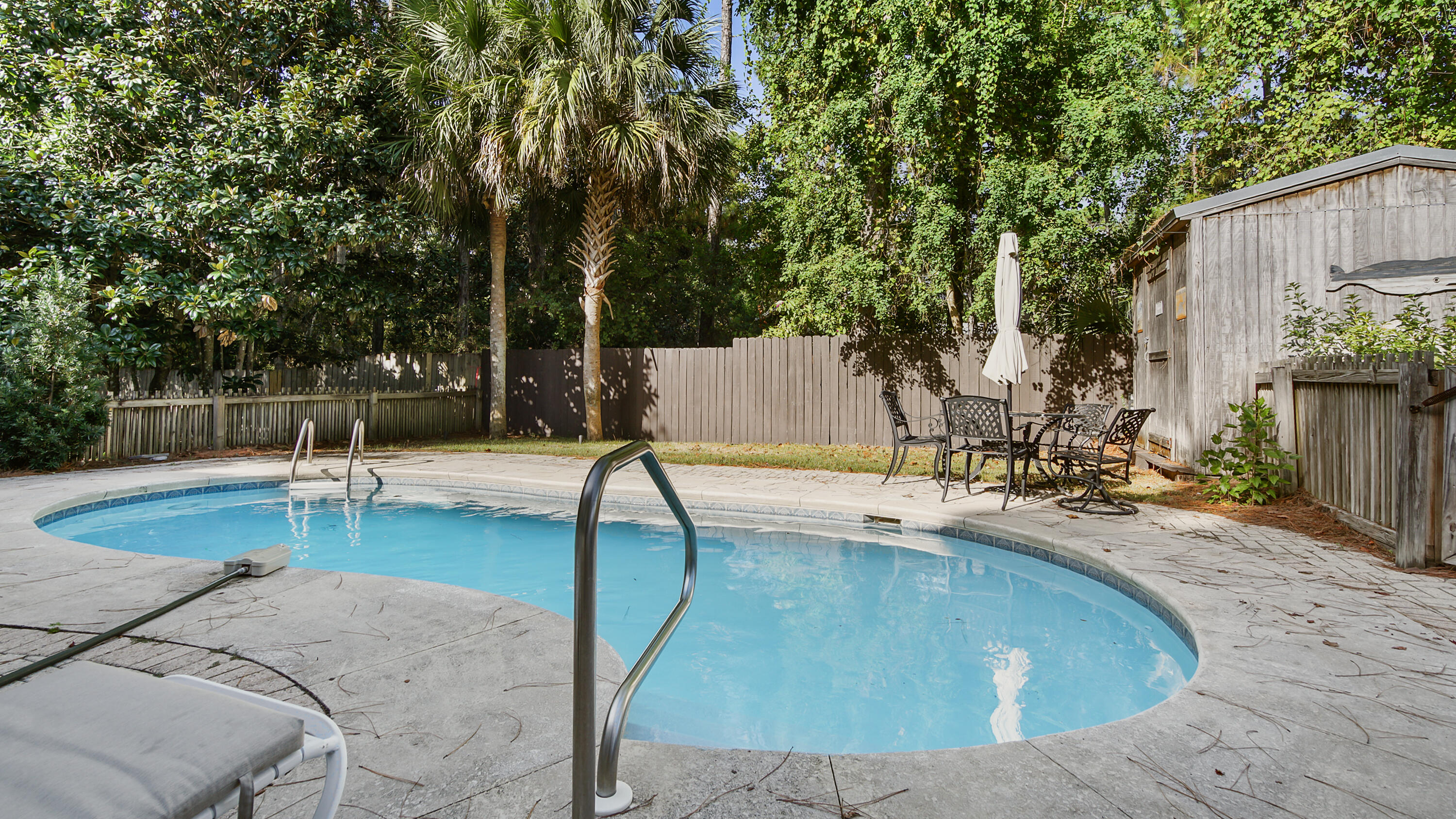 GULF SHORE MANOR - Residential