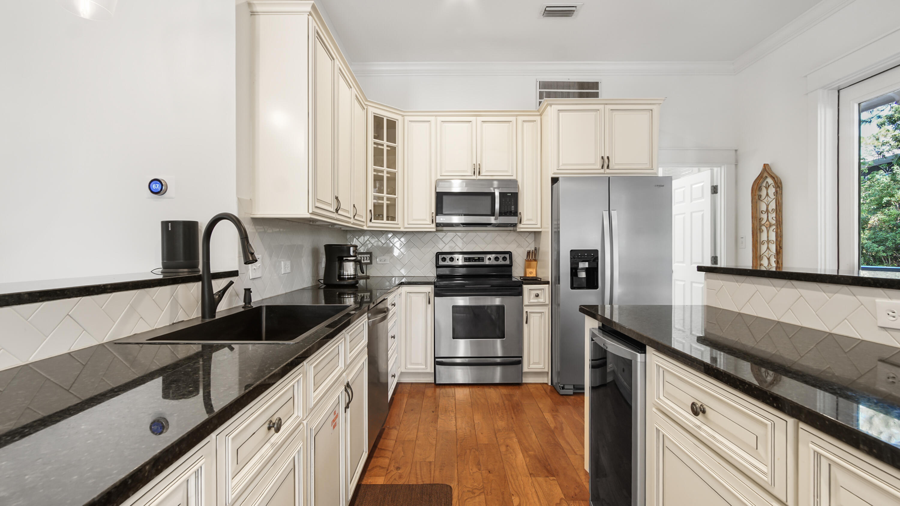 GULF SHORE MANOR - Residential