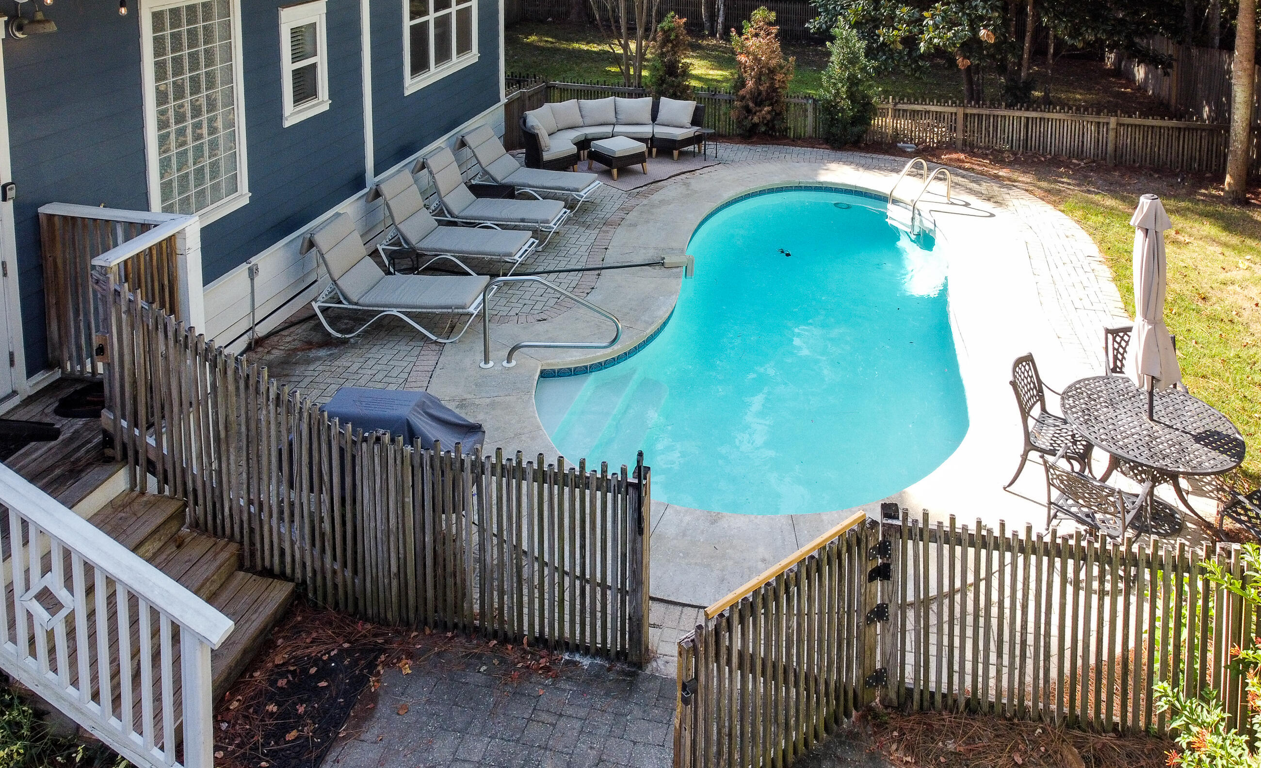 GULF SHORE MANOR - Residential