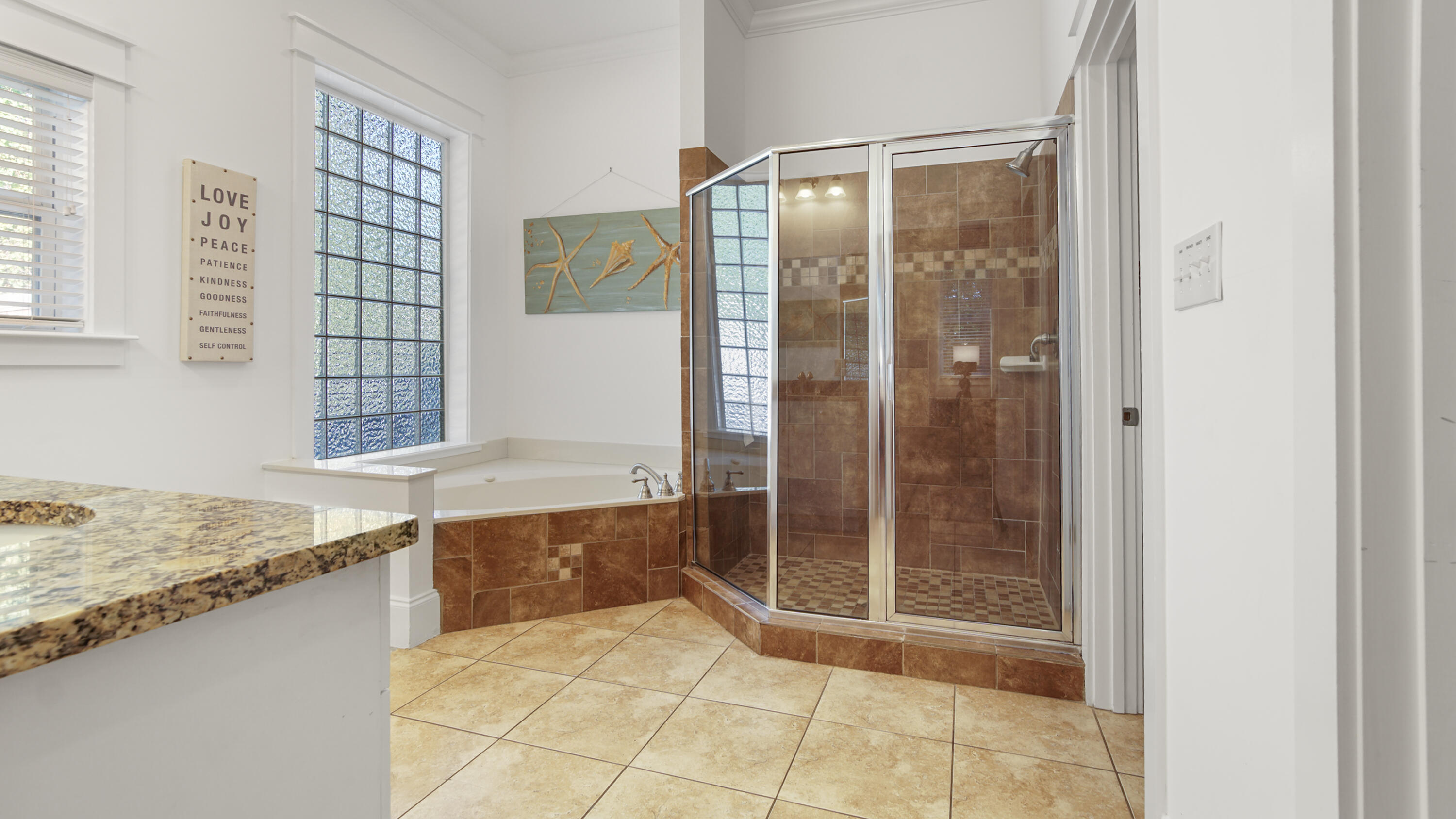 GULF SHORE MANOR - Residential