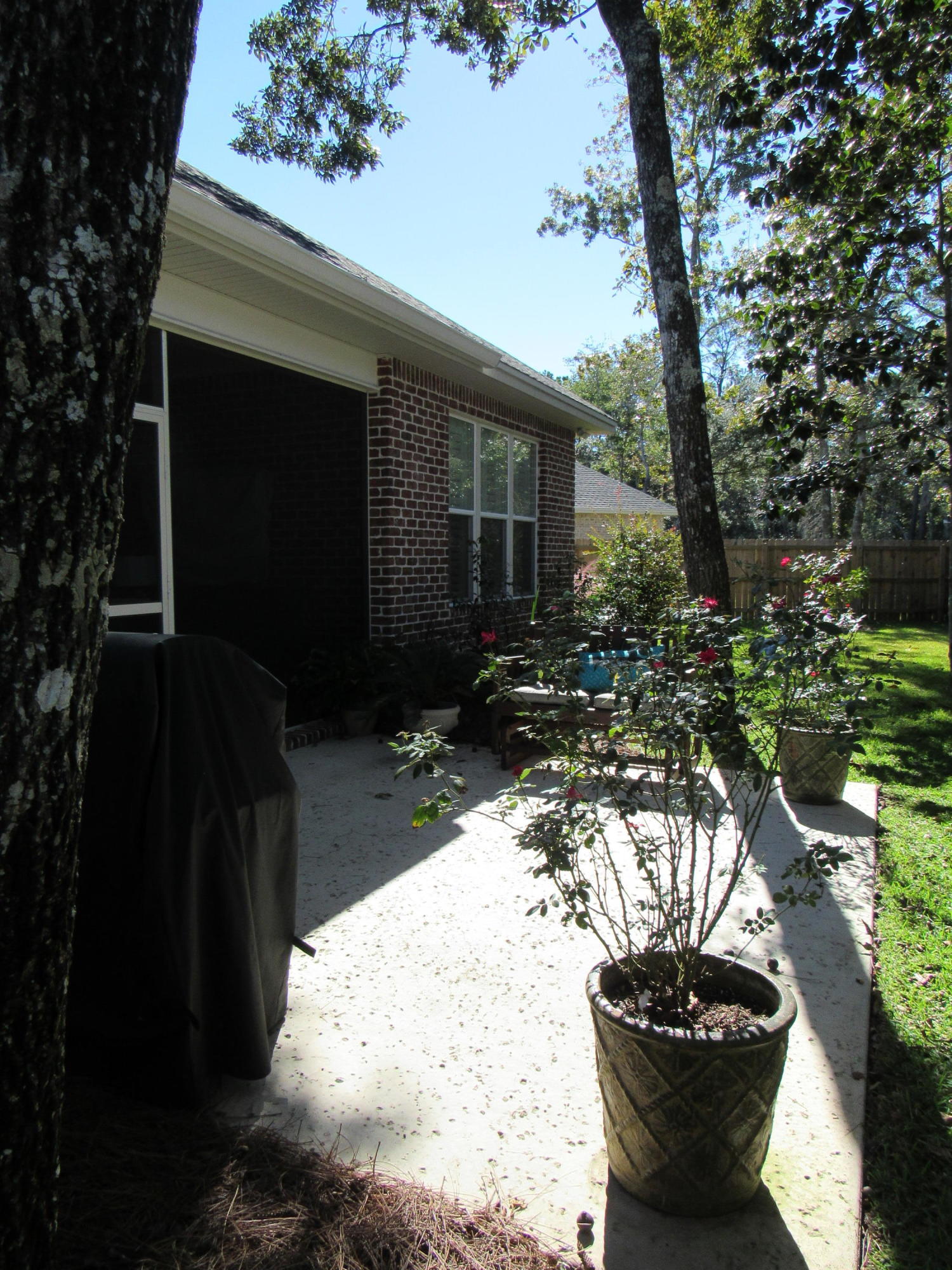 MAGNOLIA WOODS - Residential