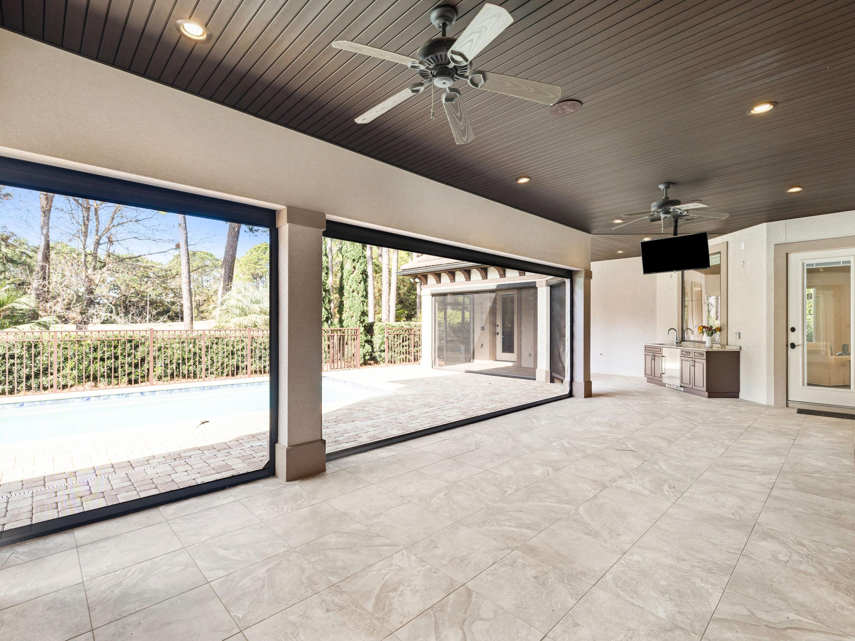 BURNT PINE - Residential