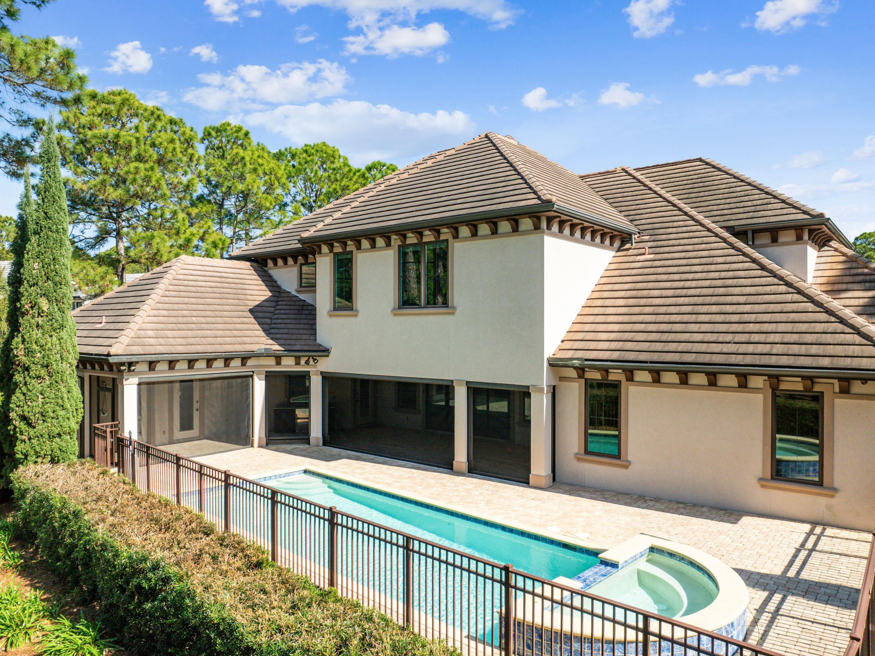 BURNT PINE - Residential