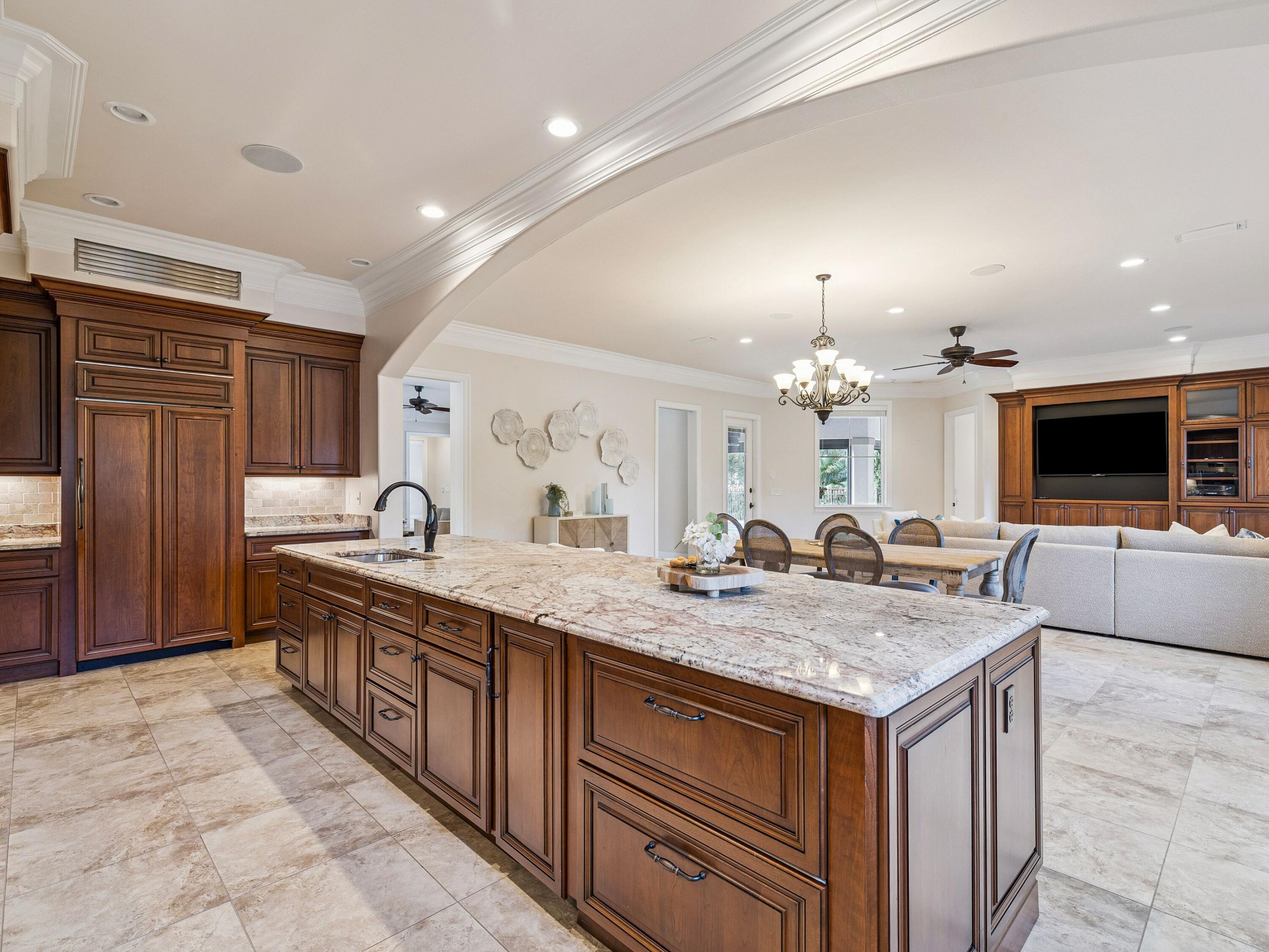 BURNT PINE - Residential