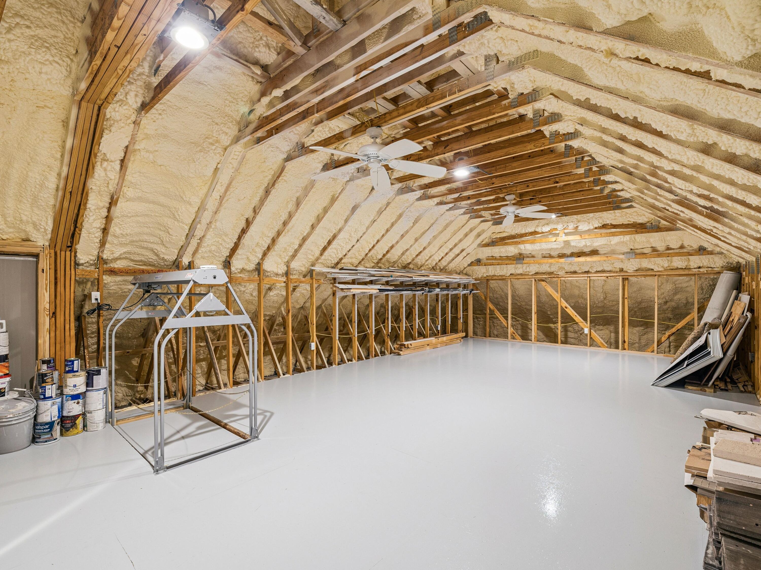 BURNT PINE - Residential