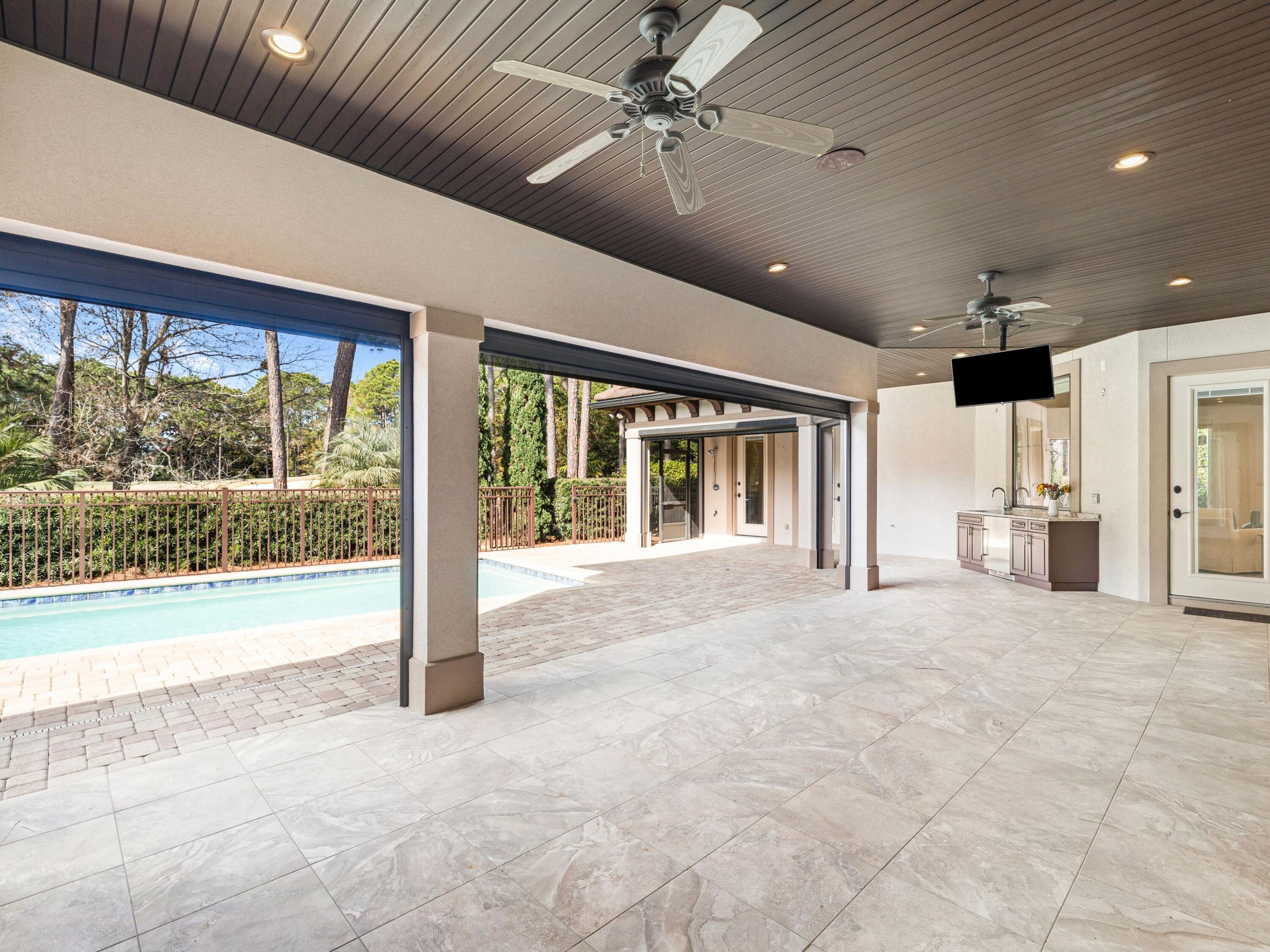 BURNT PINE - Residential