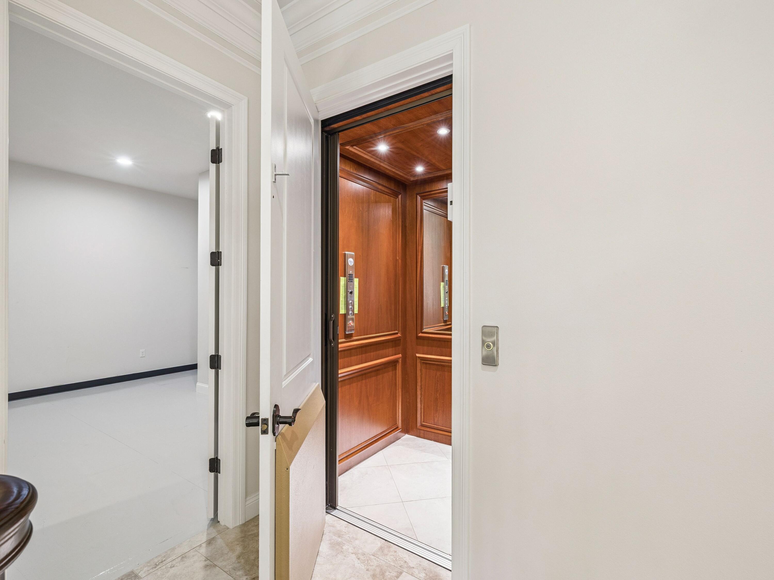 BURNT PINE - Residential