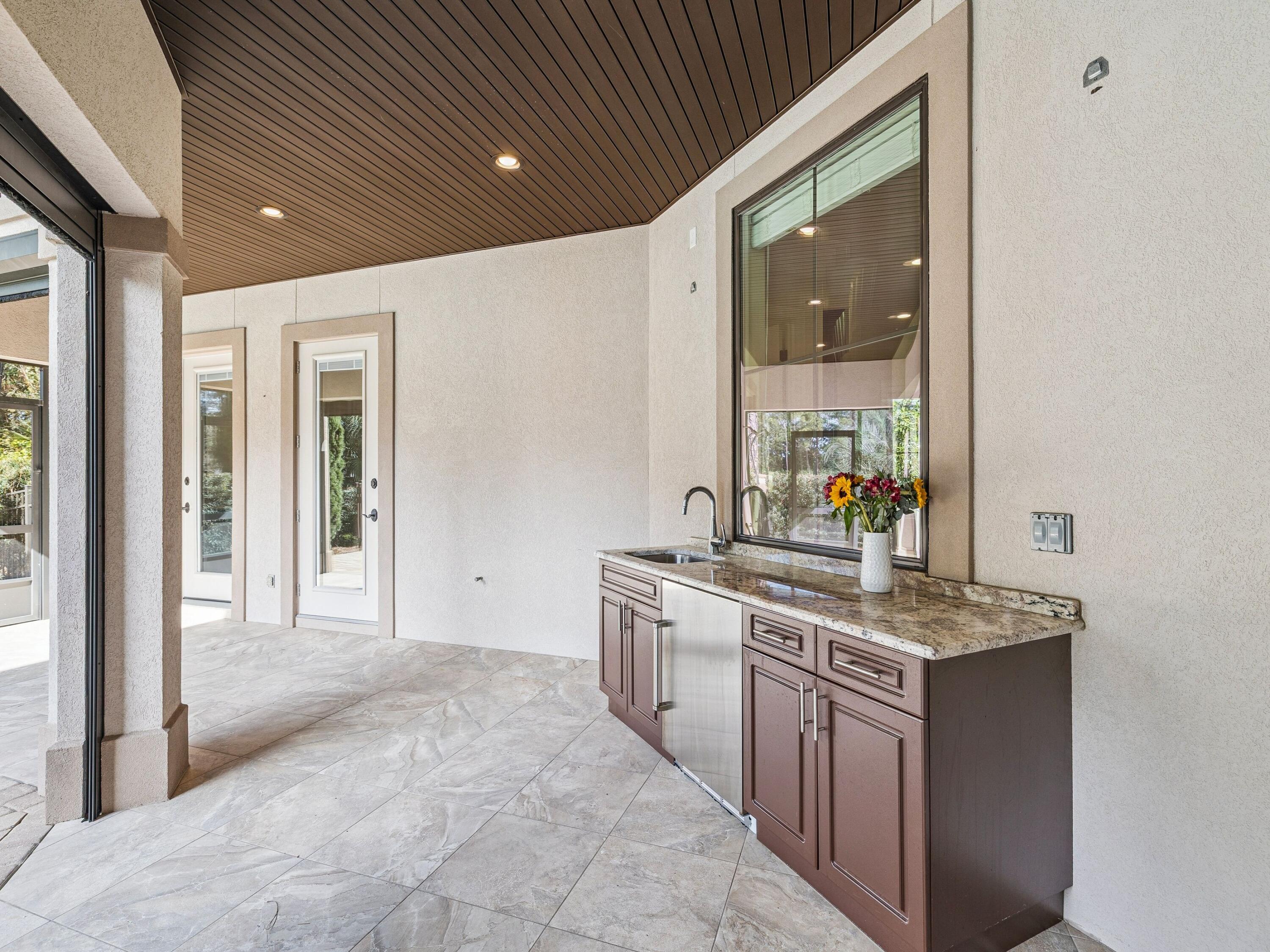 BURNT PINE - Residential