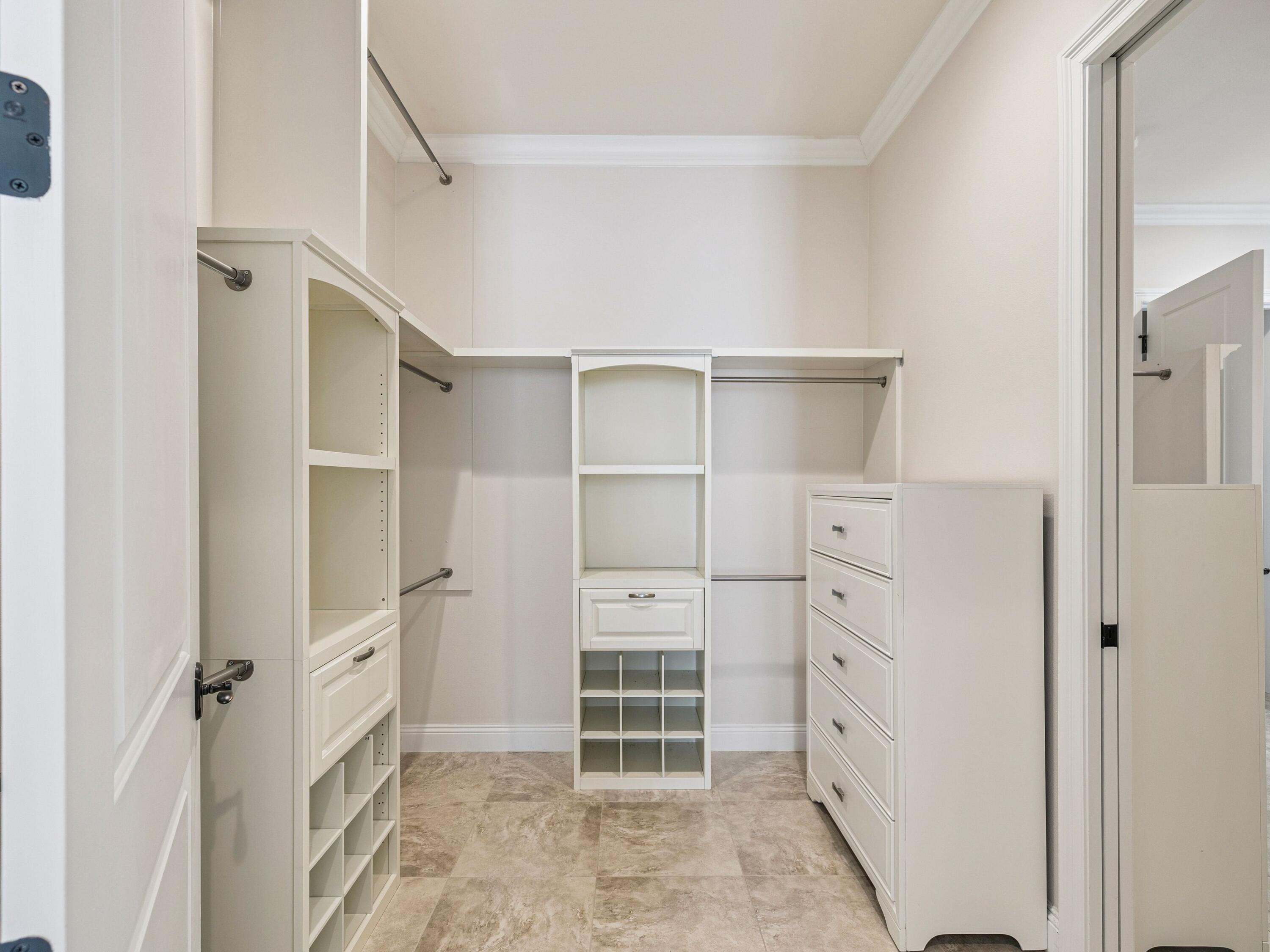 BURNT PINE - Residential