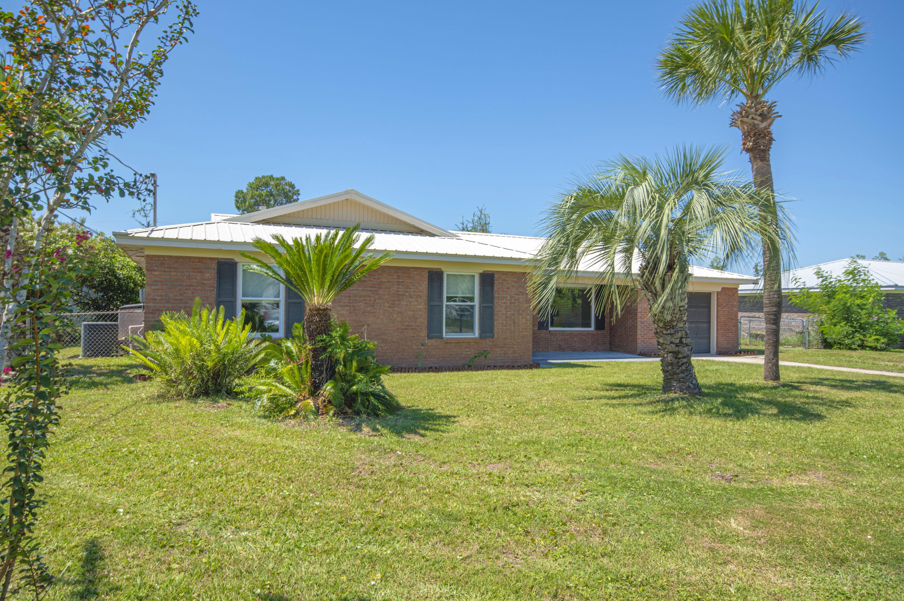 FOREST SHORES - Residential