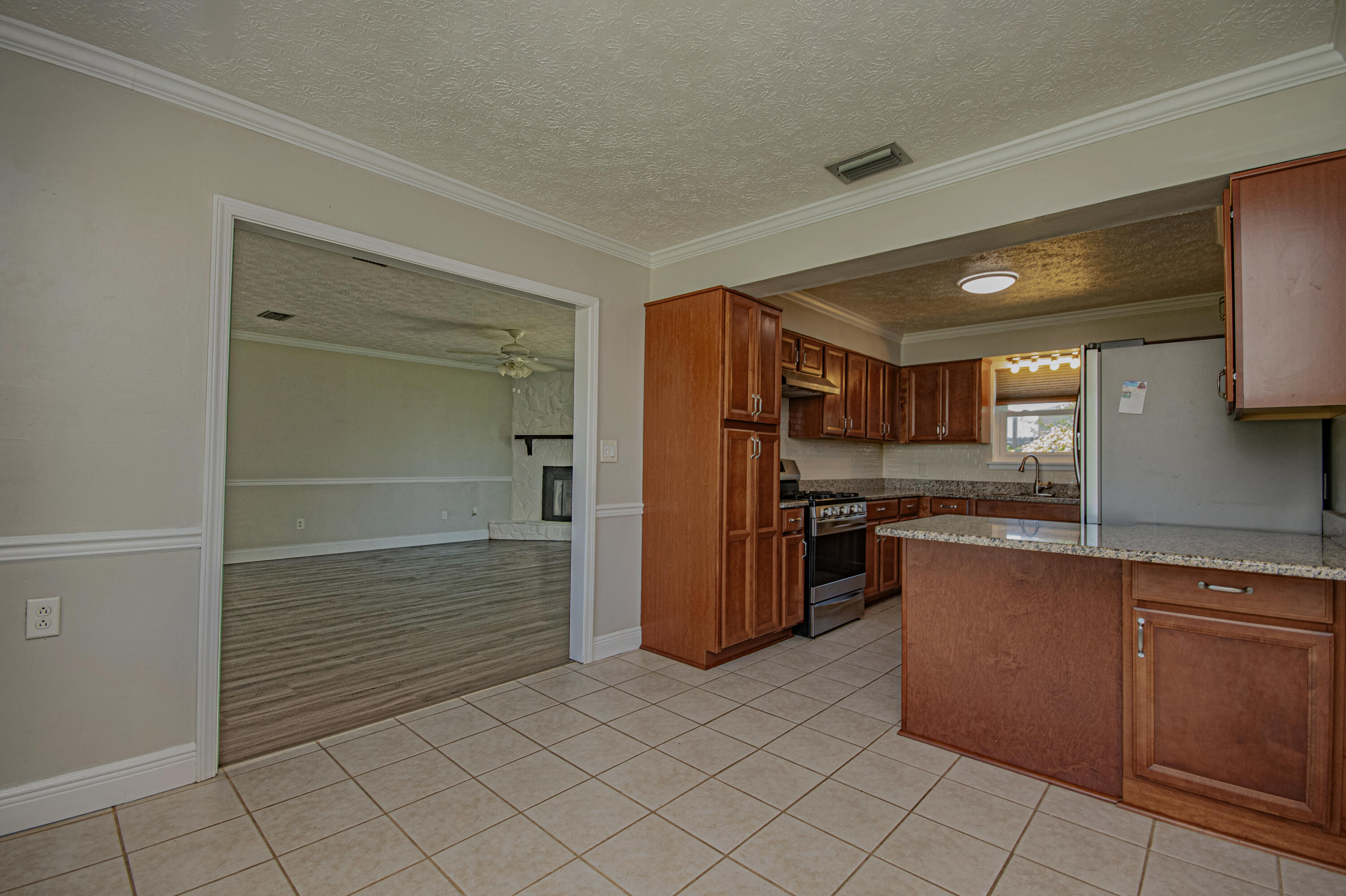 FOREST SHORES - Residential