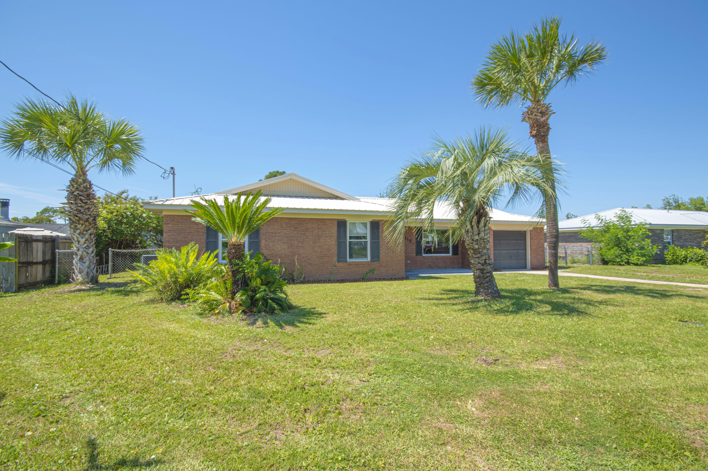 FOREST SHORES - Residential