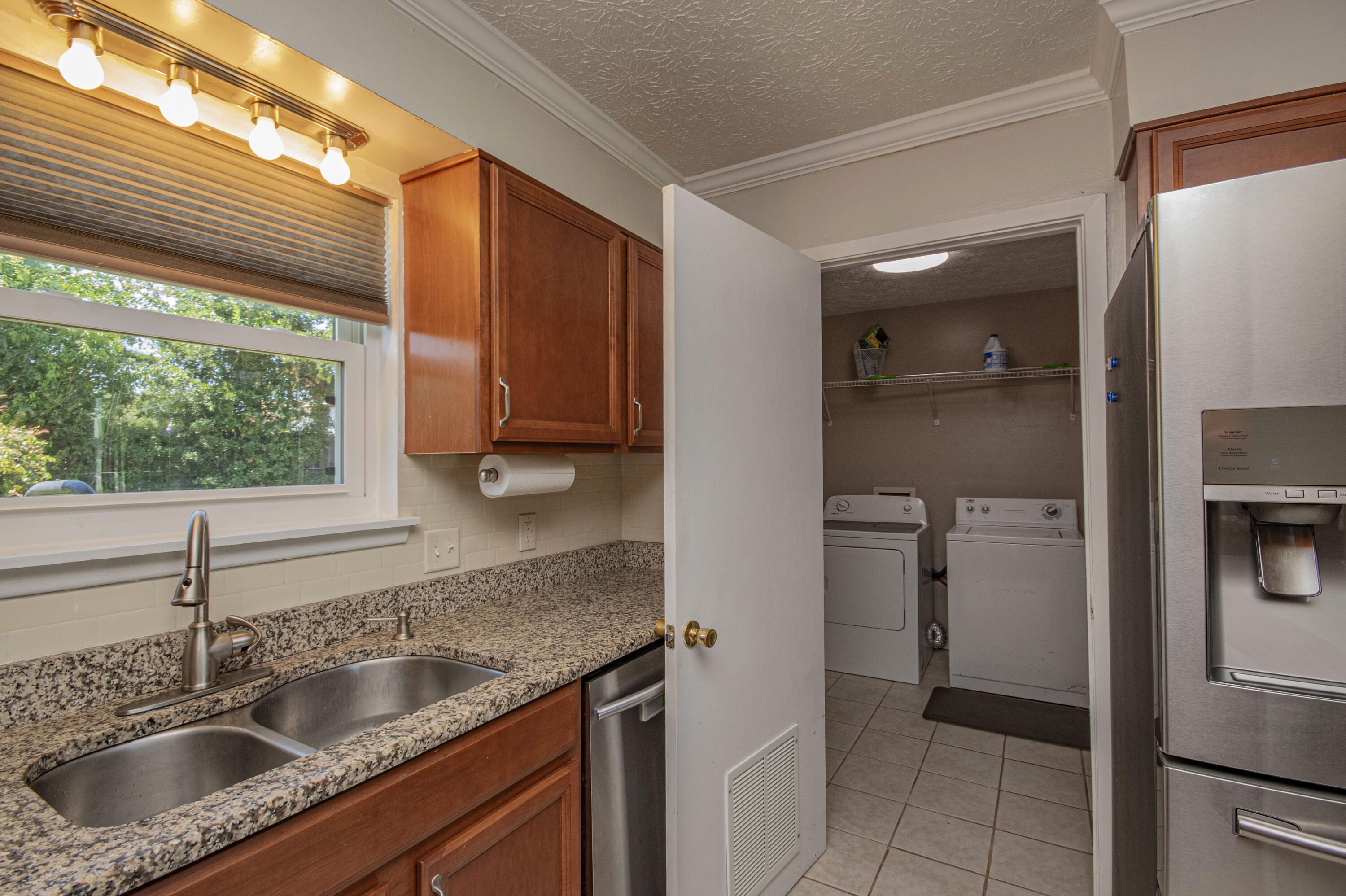 FOREST SHORES - Residential
