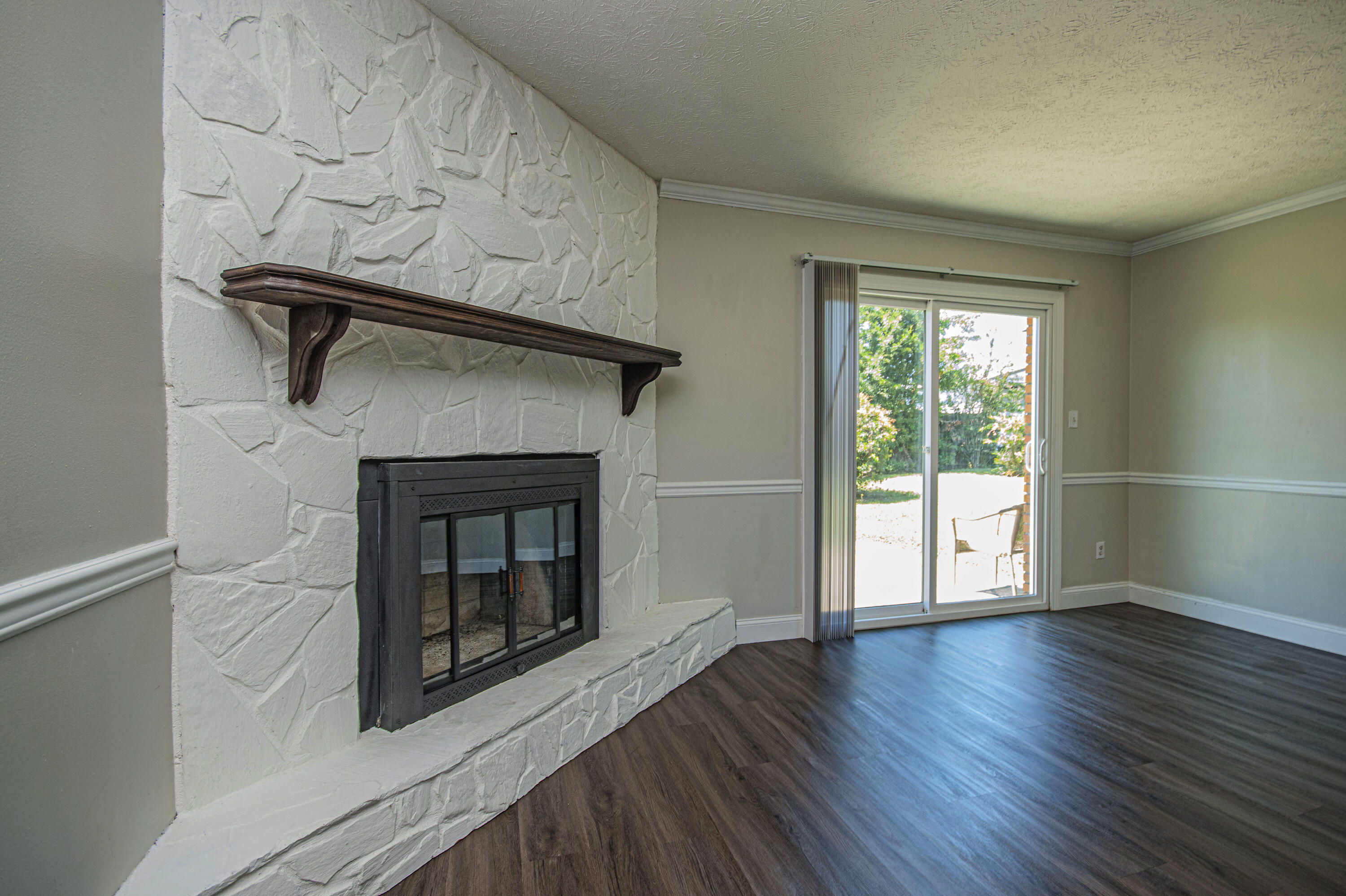 FOREST SHORES - Residential
