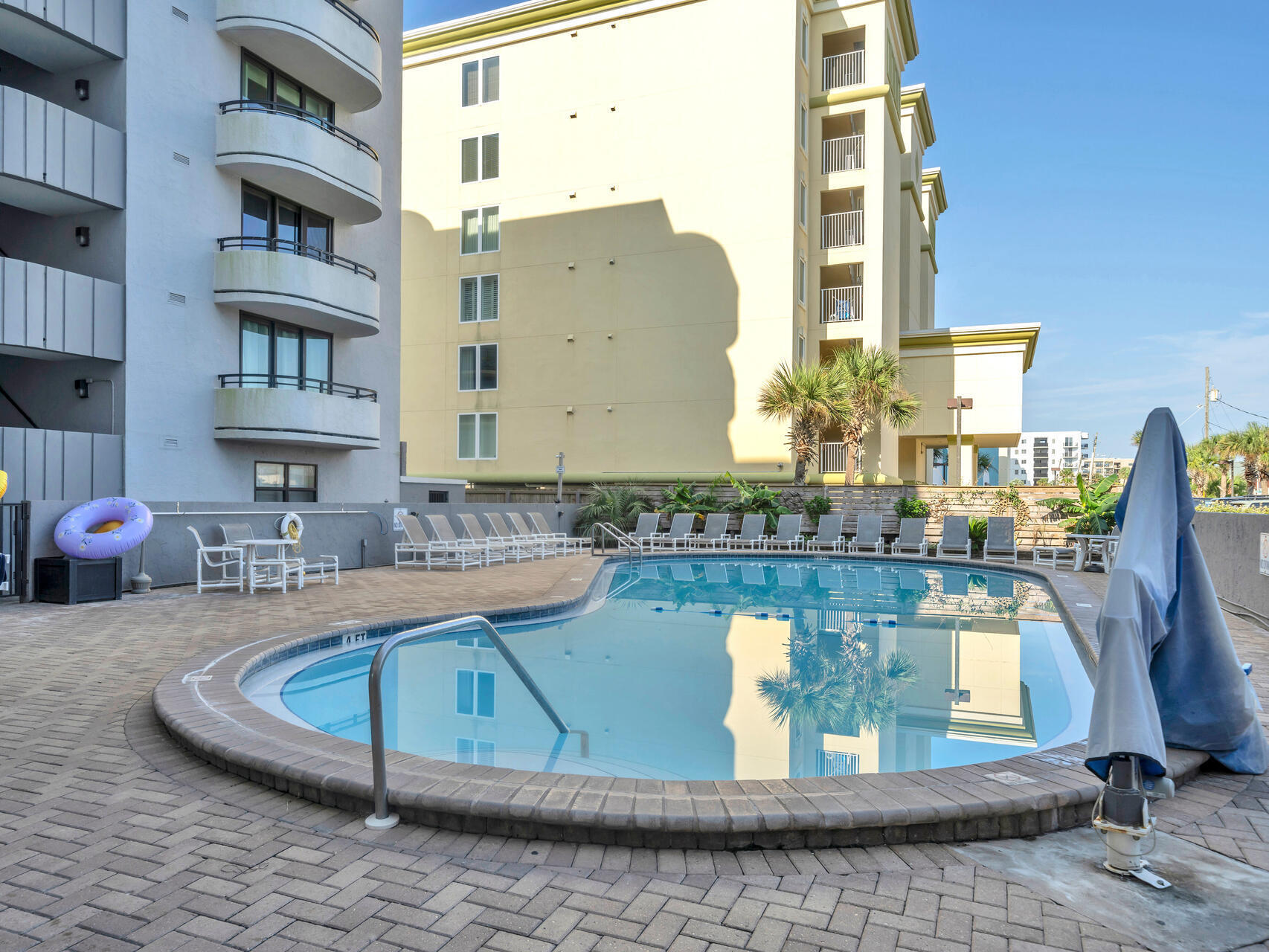 NAUTILUS CONDO - Residential