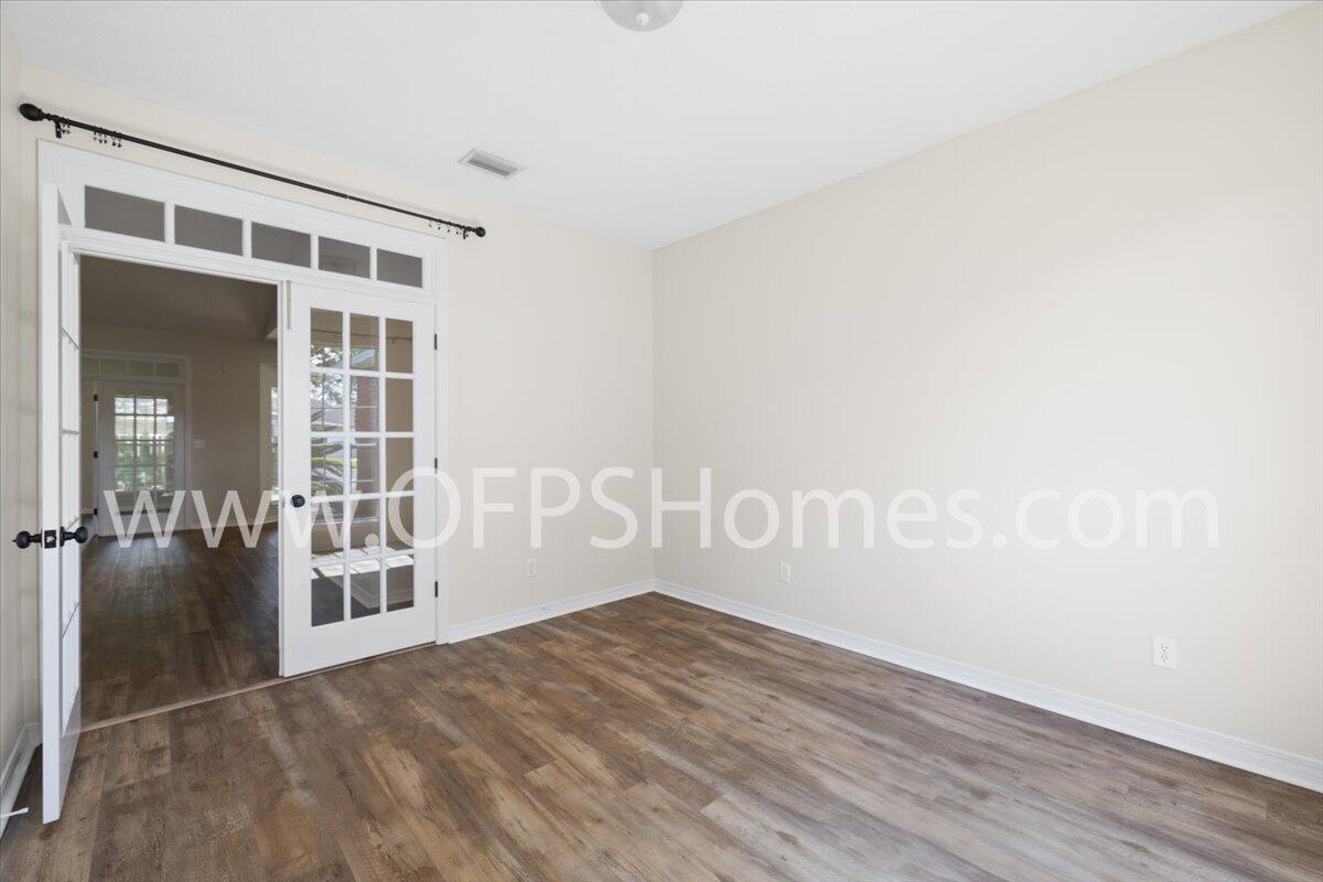 MOSSY OAKS - Residential Lease