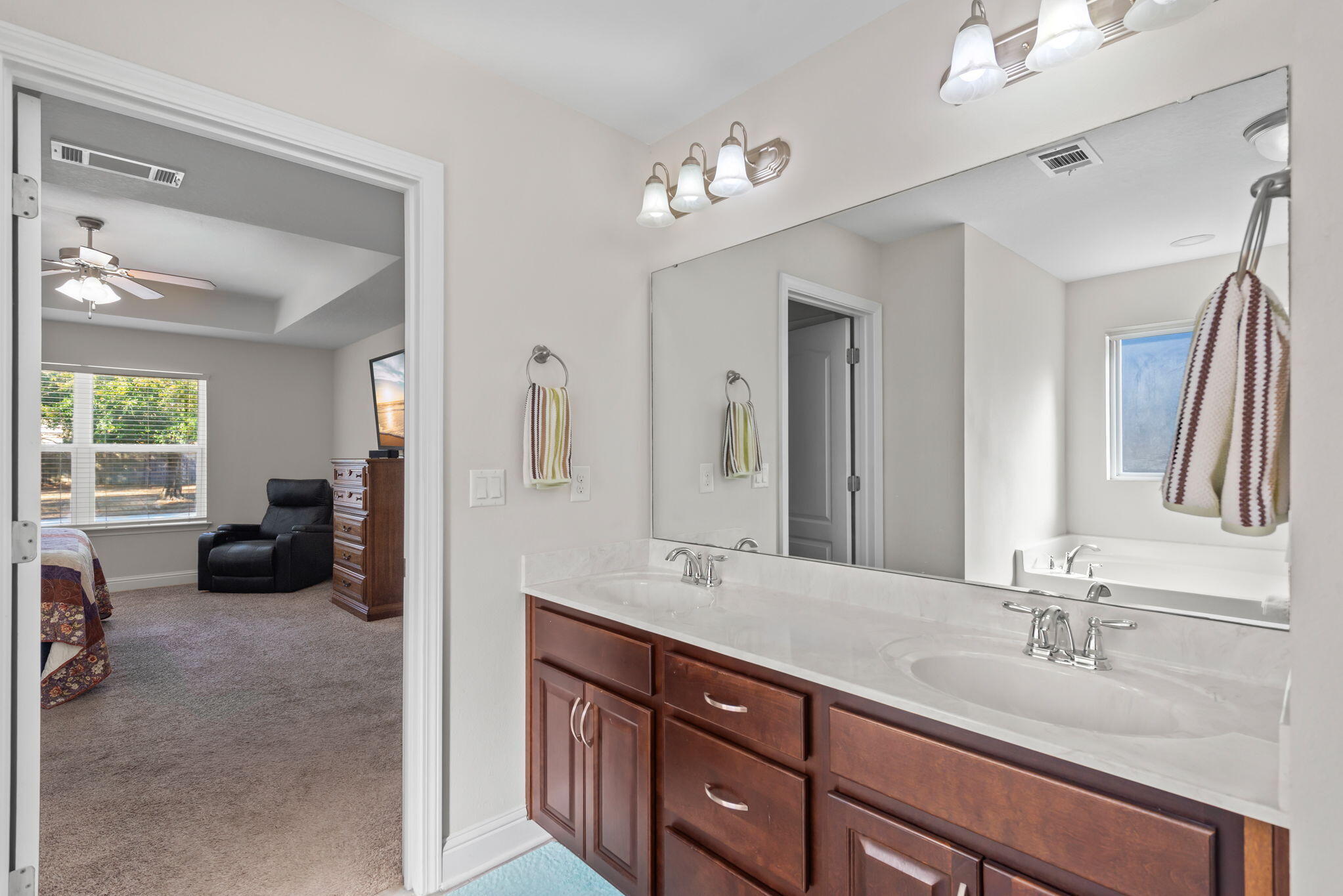 NAVARRE 2ND ADDITION - Residential