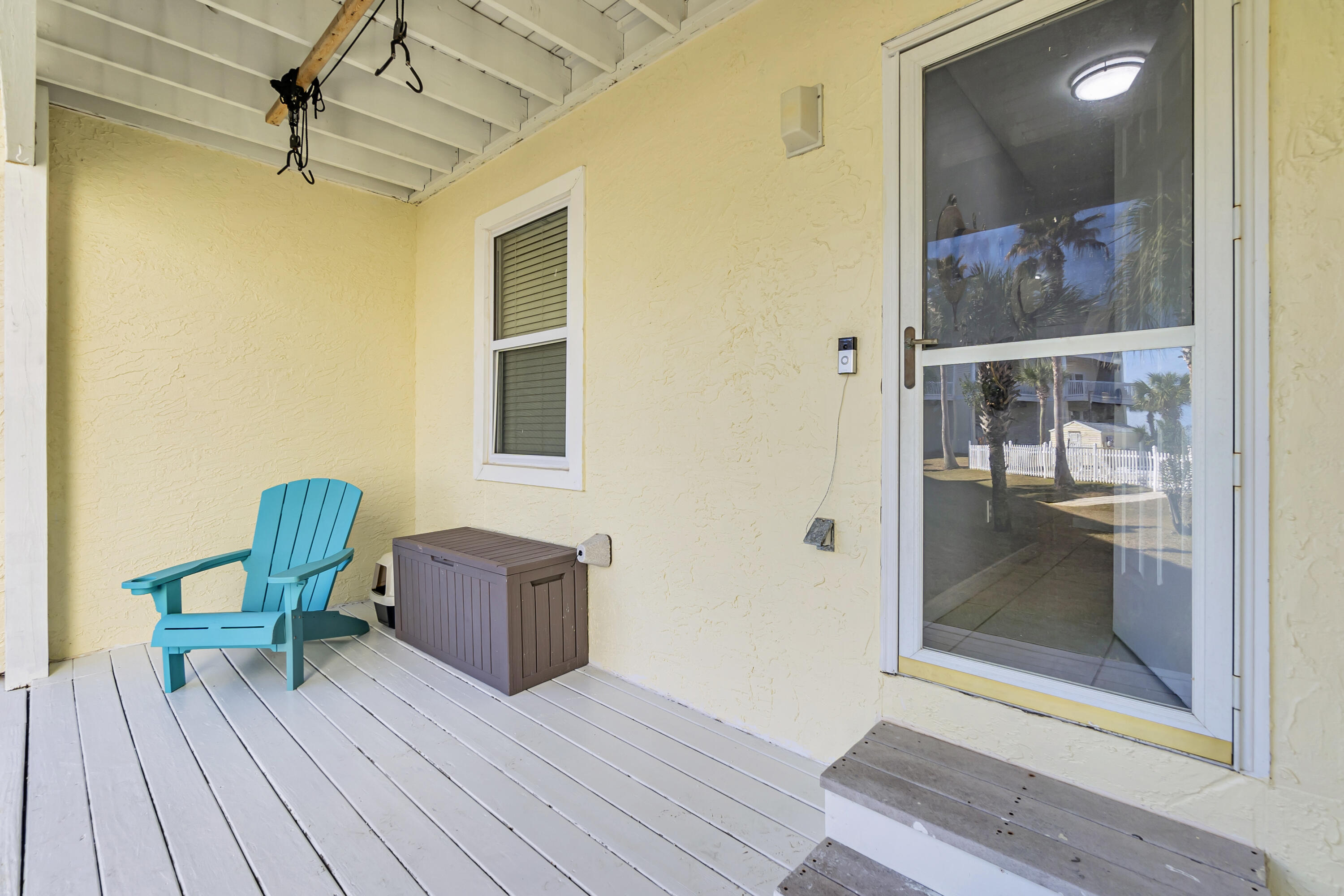 PARADISE POINT T/H - Residential