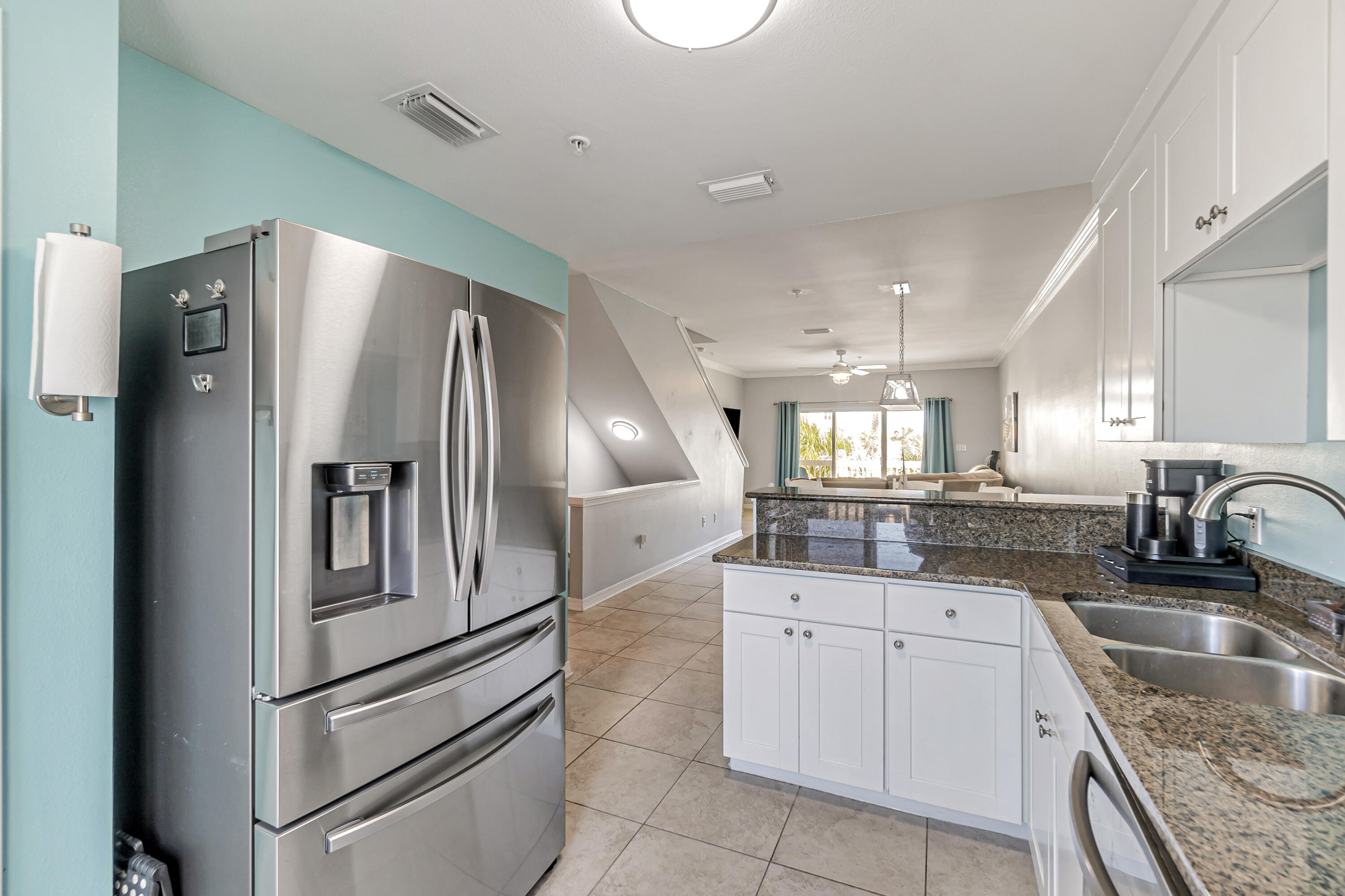 PARADISE POINT T/H - Residential