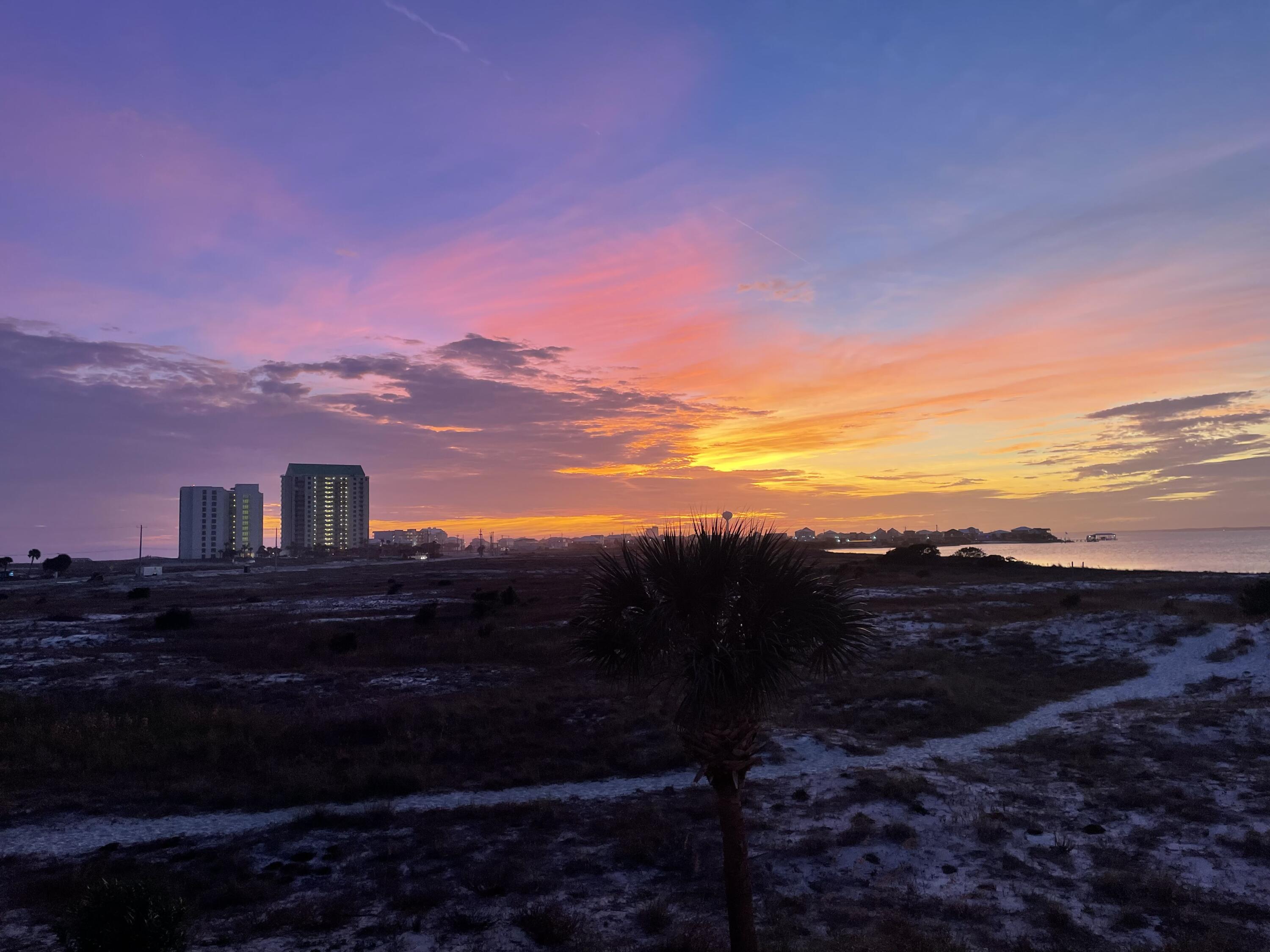 PARADISE POINT T/H - Residential