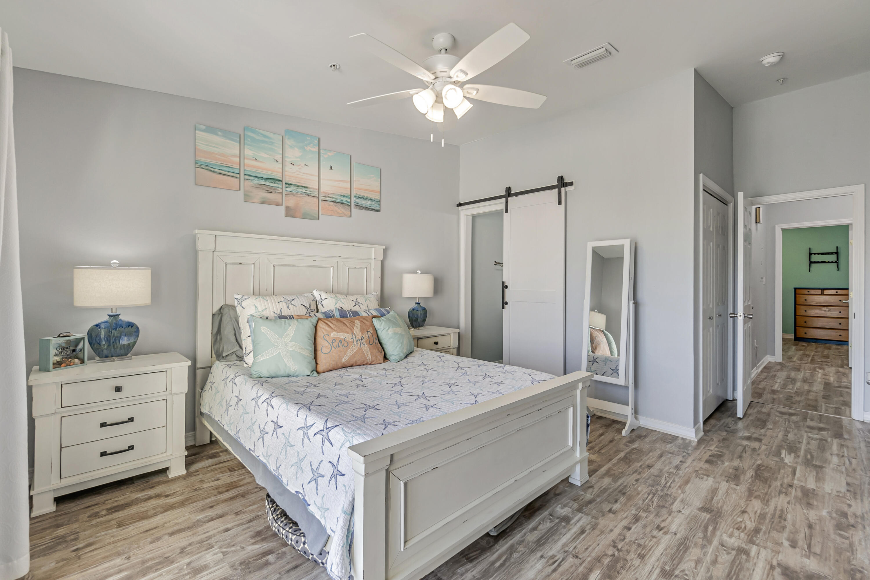 PARADISE POINT T/H - Residential