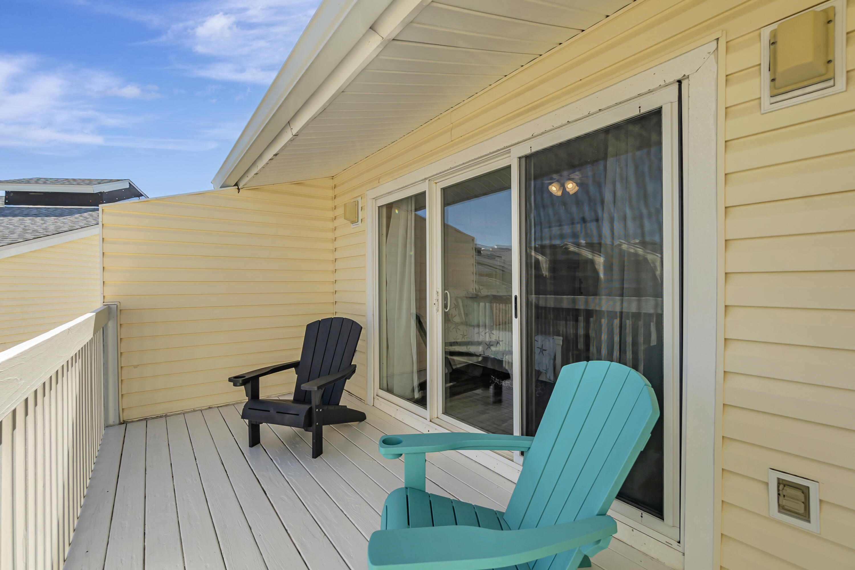 PARADISE POINT T/H - Residential