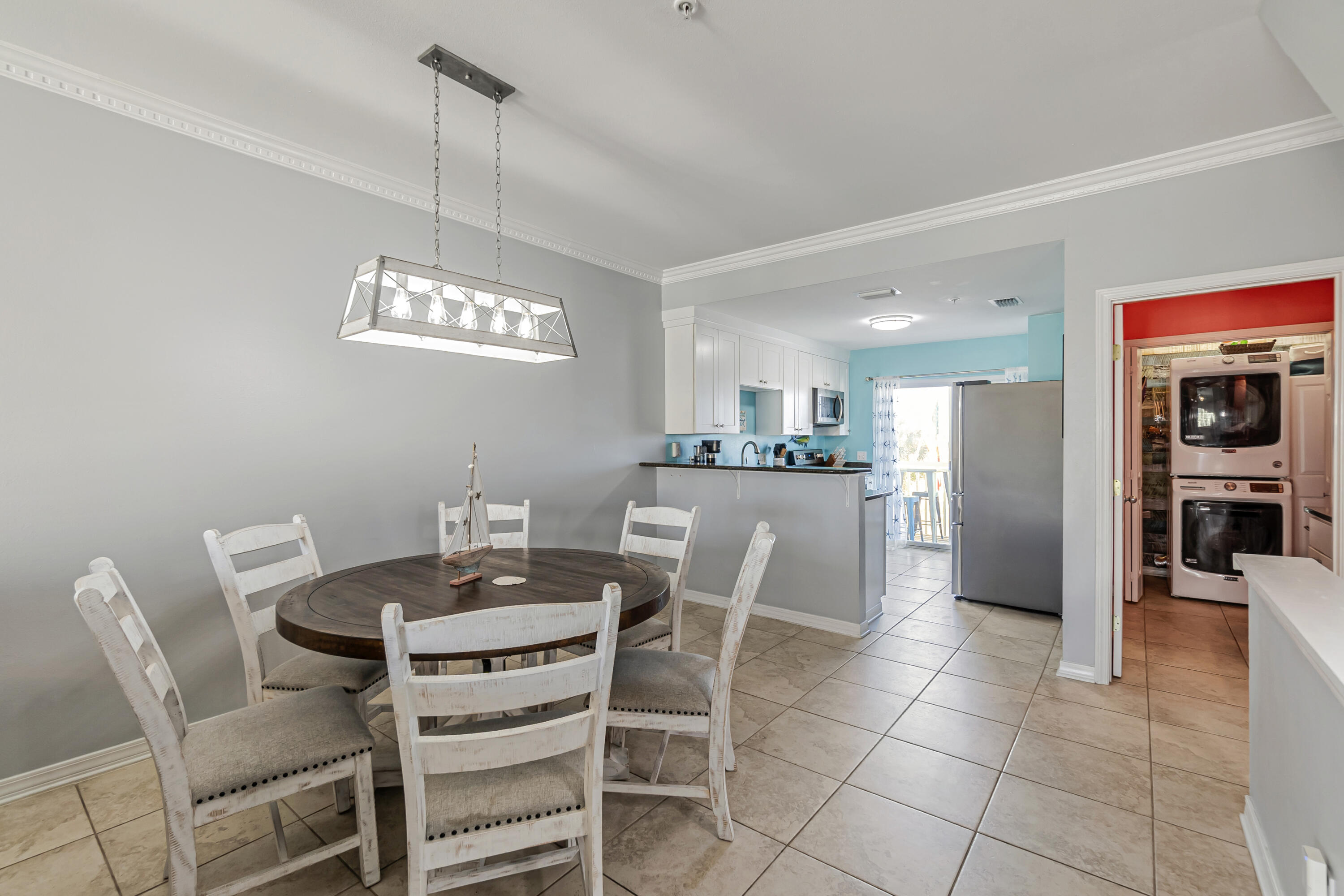 PARADISE POINT T/H - Residential