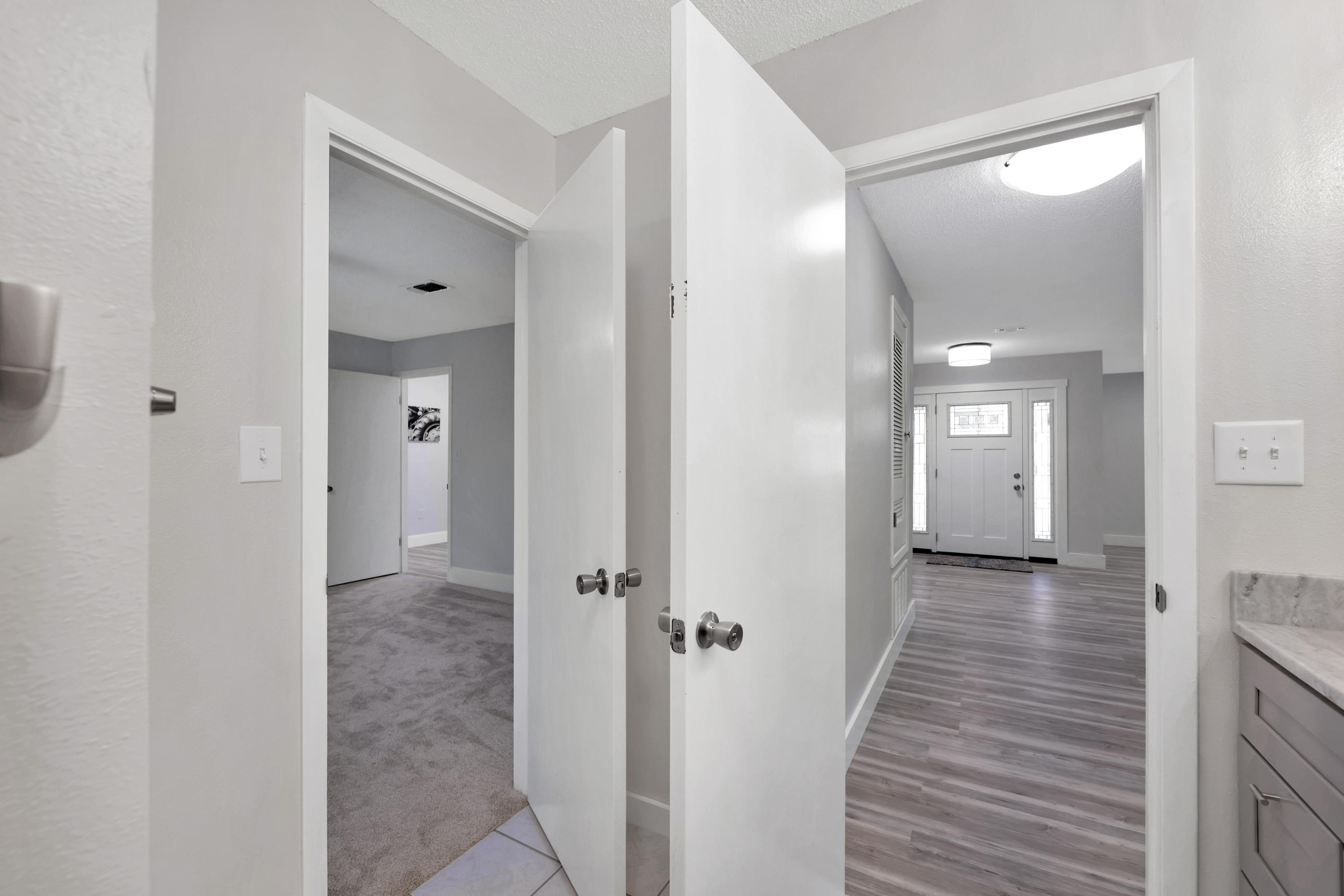 ROBLEDAL ESTATES - Residential